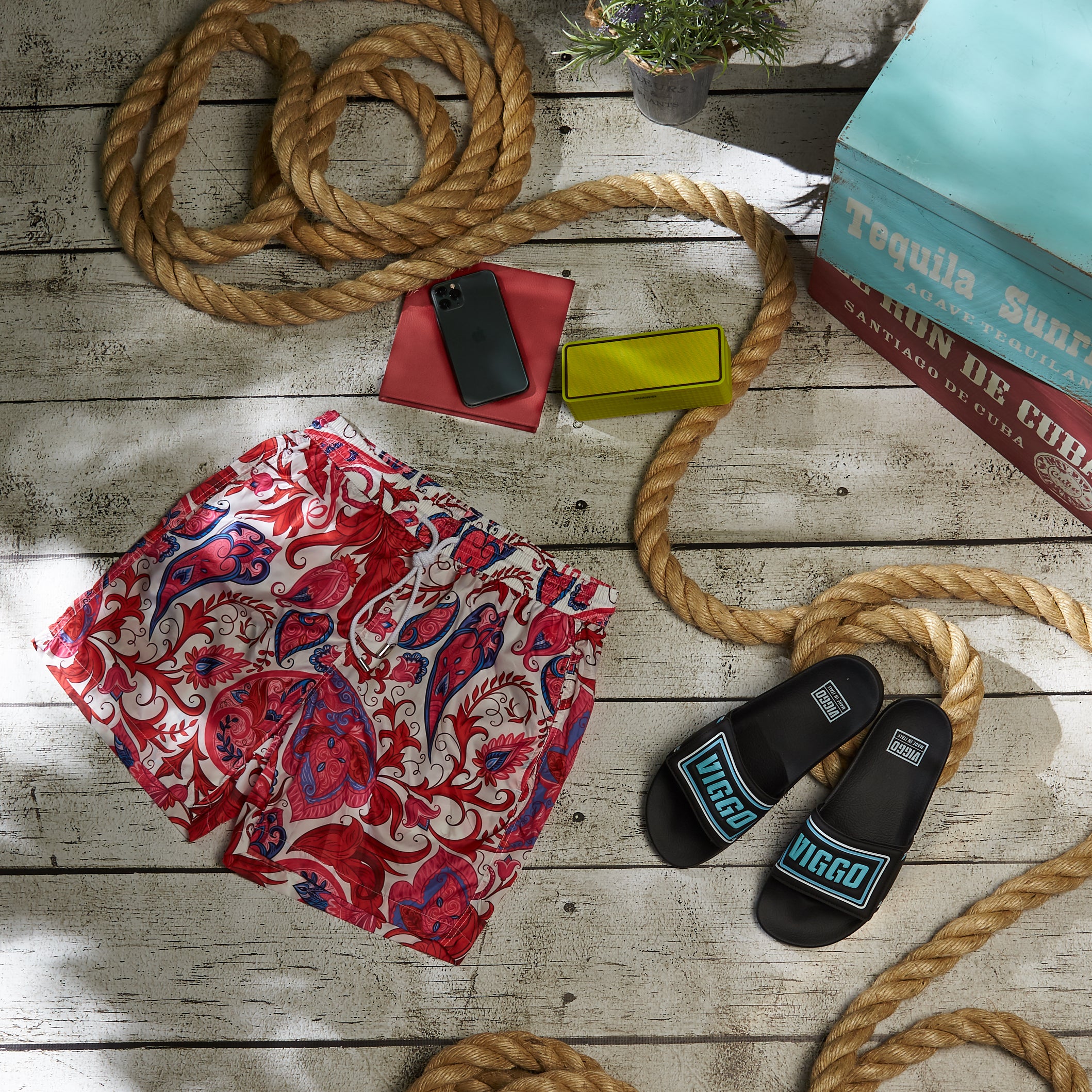 Holiday Shop