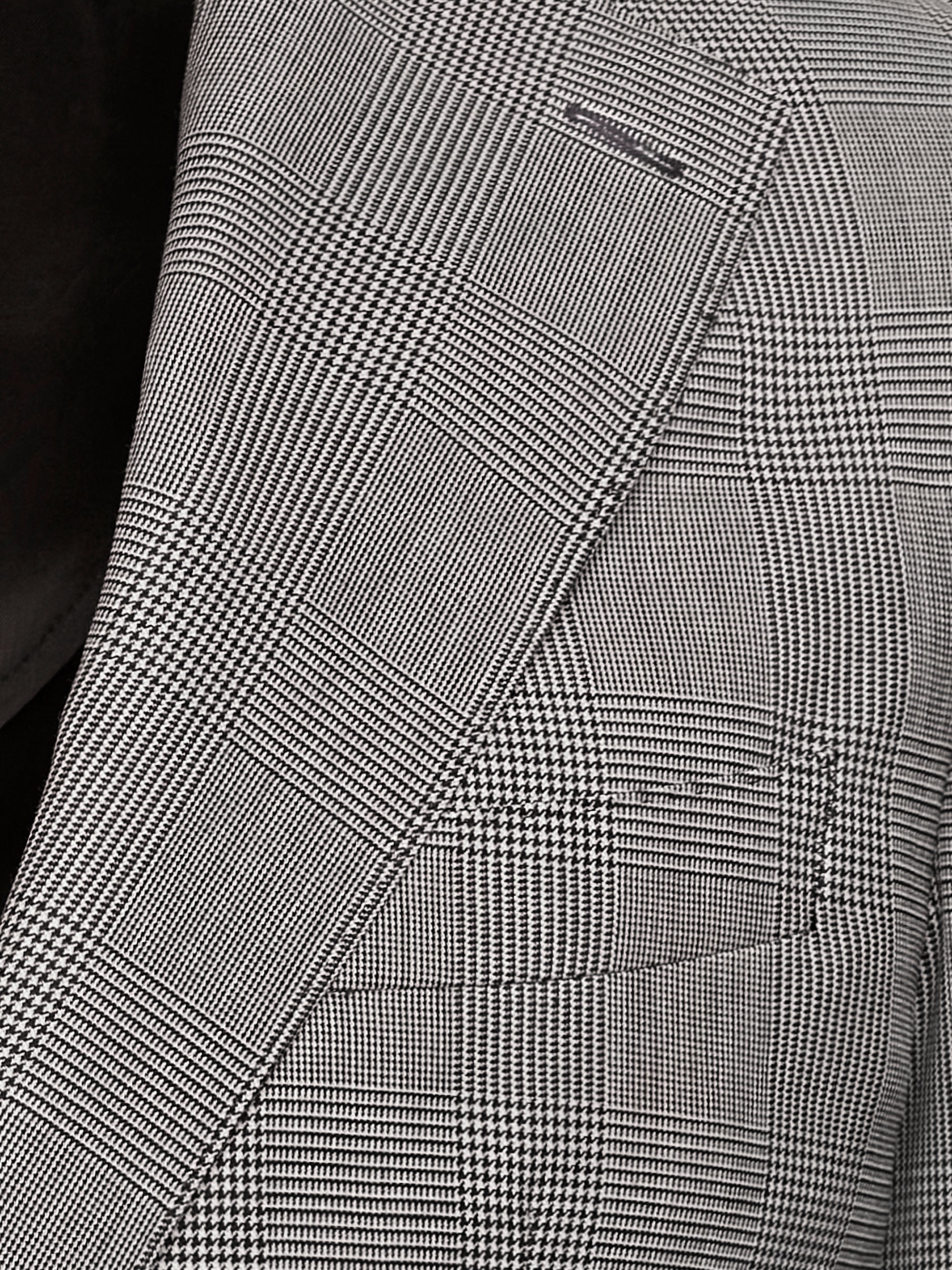 COSTUM ALB NEGRU VIGGO