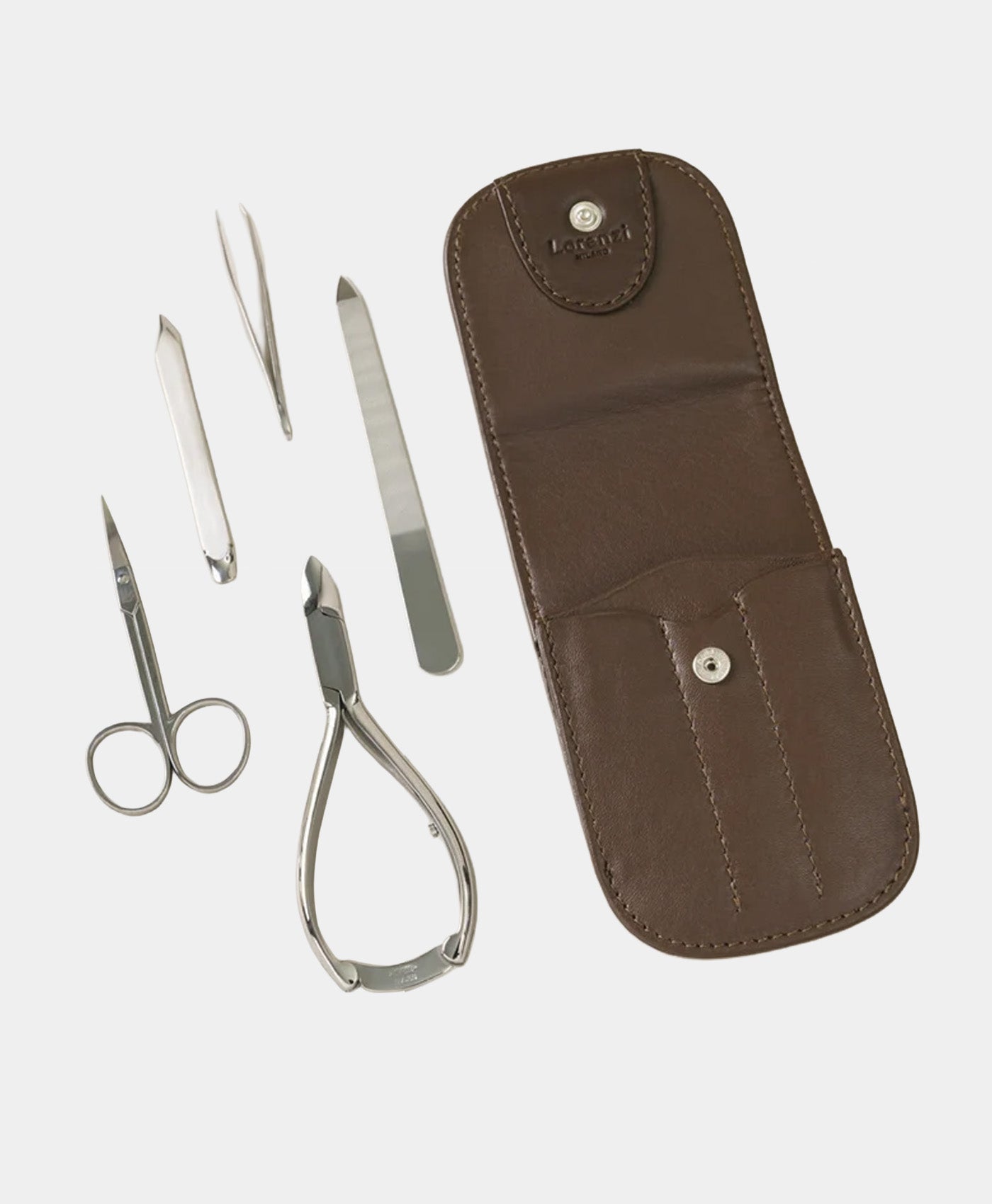 Set manichiura piele maro pentru calatorii