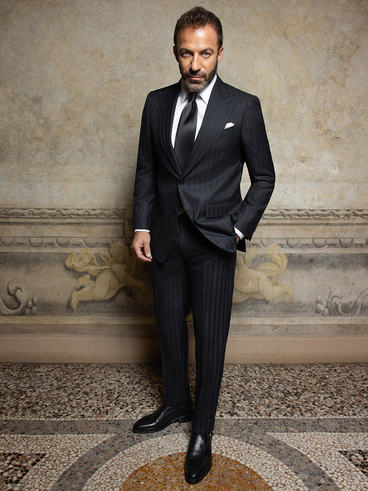 Costum negru in dungi, Made to Measure, lana