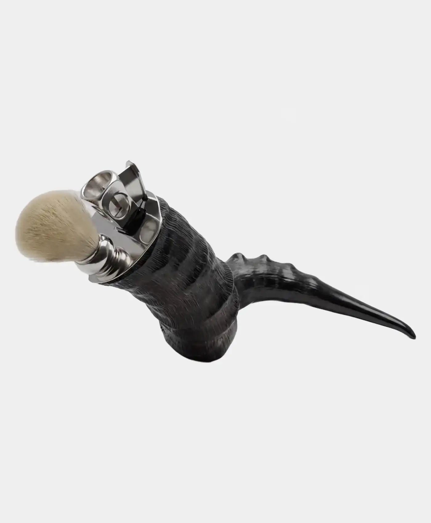 Set ghilotina si perie pentru trabuc din corn de antilopa