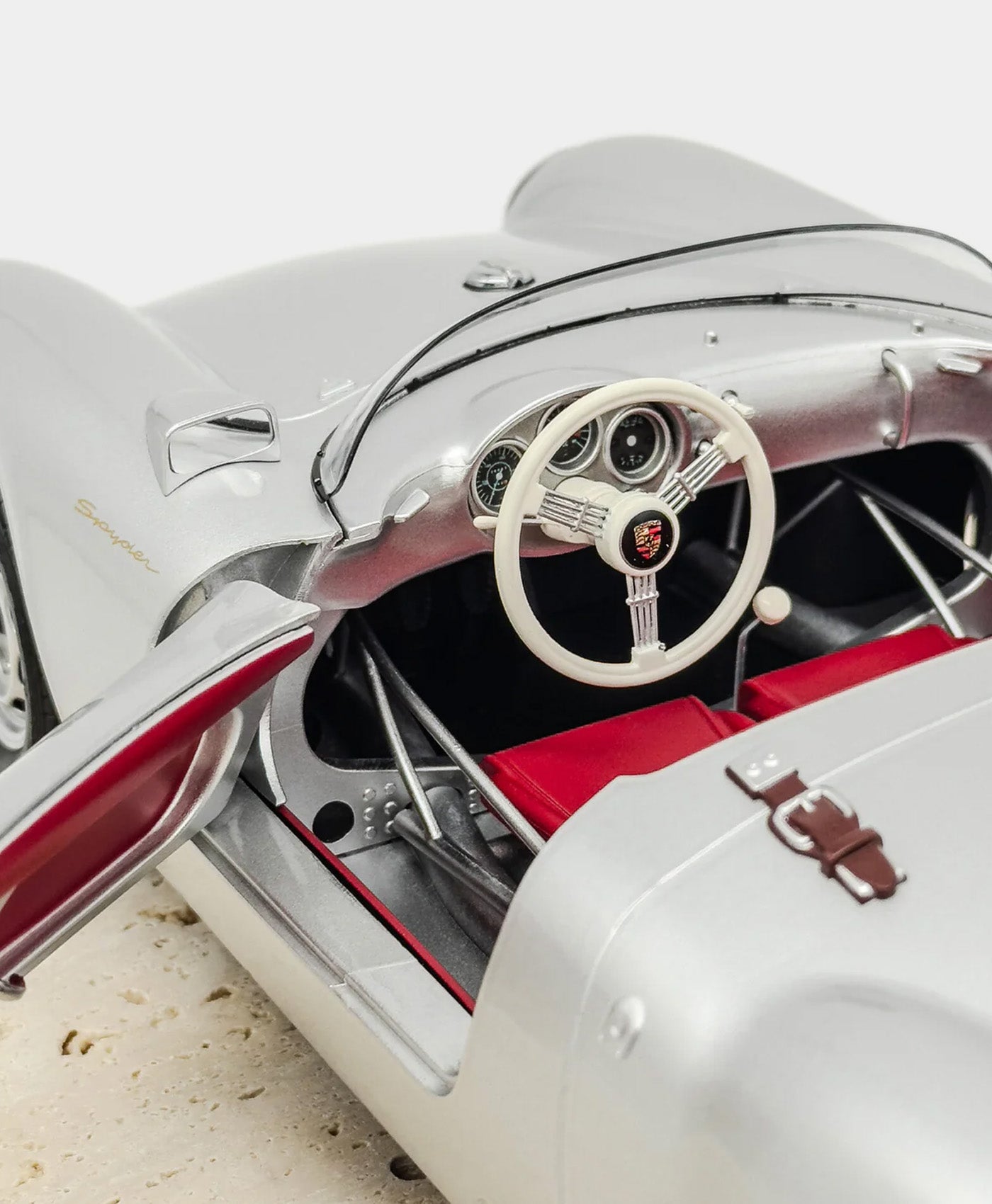 Macheta Porsche 550A Spyder argintiu