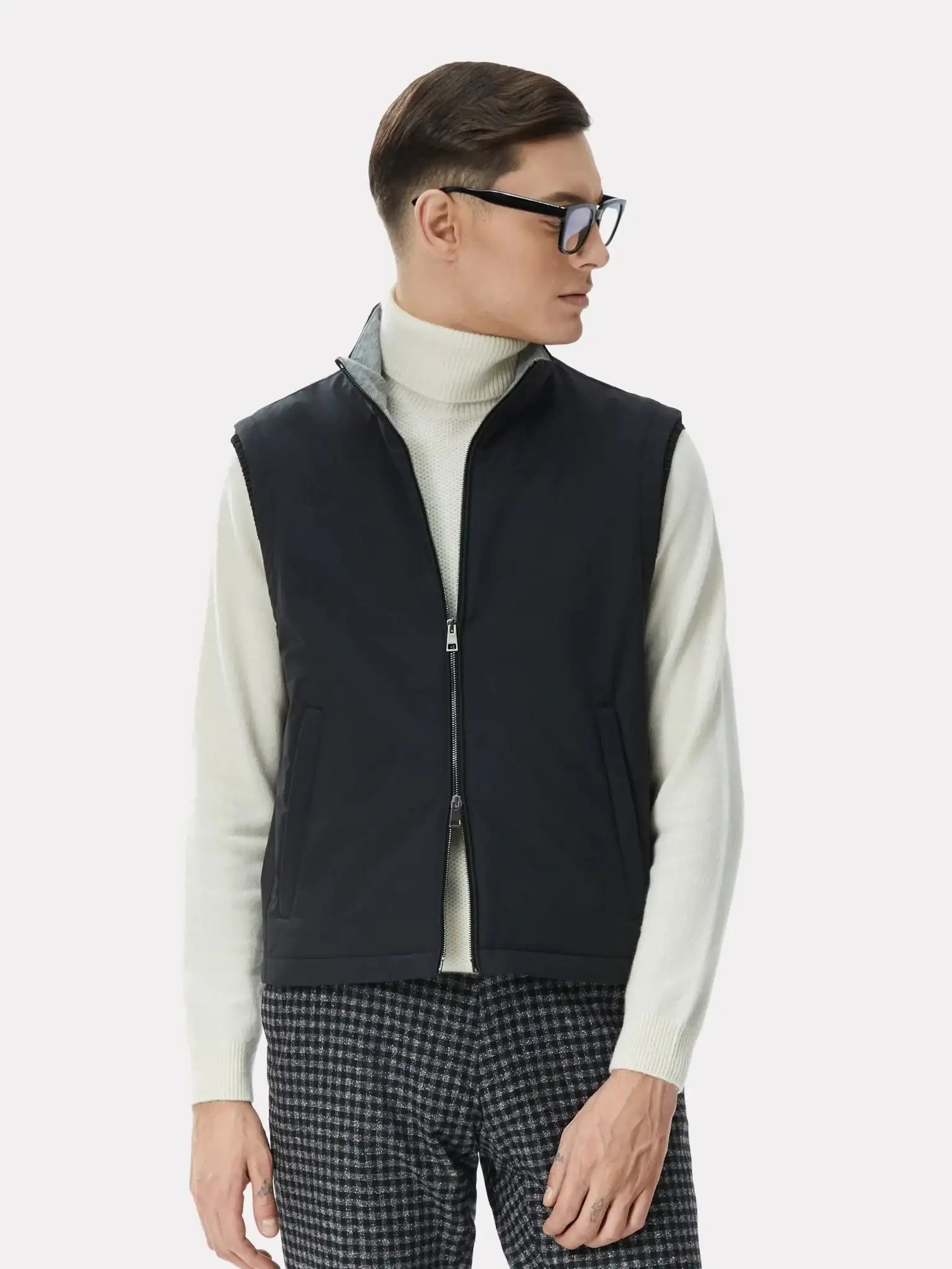 Vesta neagra cu interior din casmir