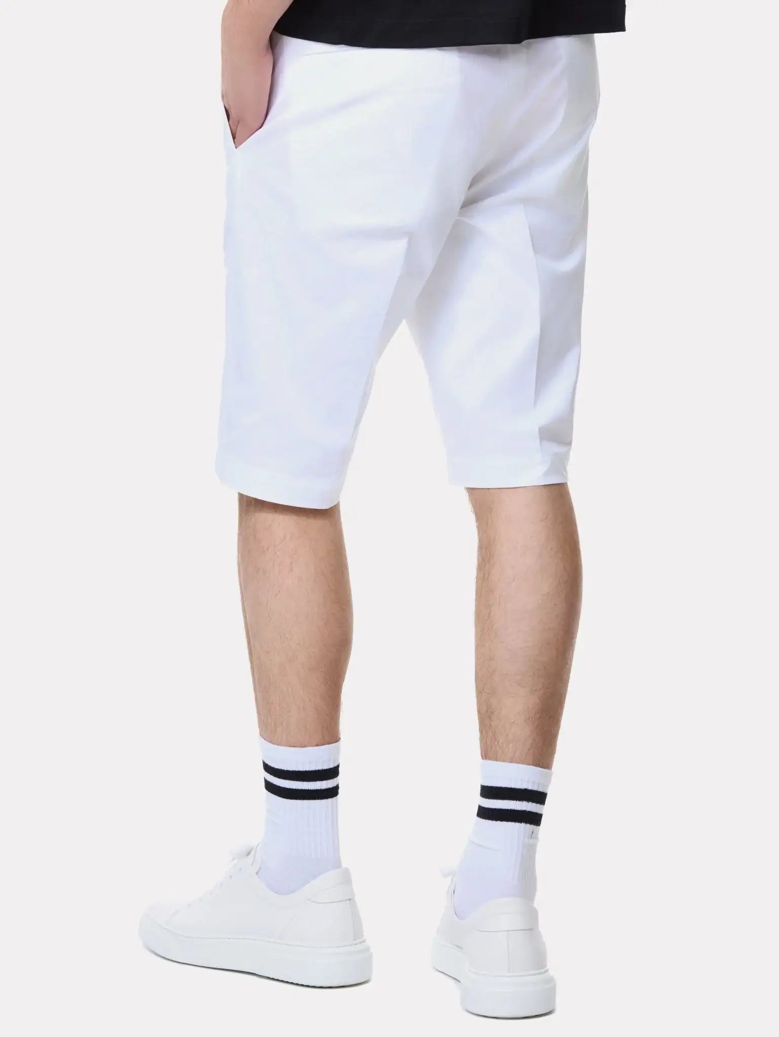 Pantaloni scurti albi
