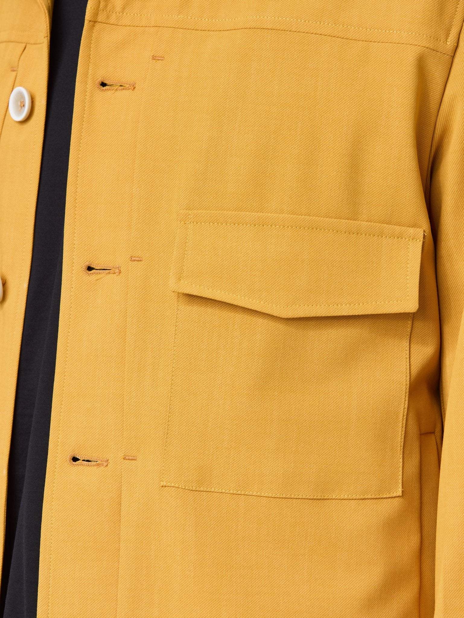 Jacheta scurta mustar cu buzunare aplicate