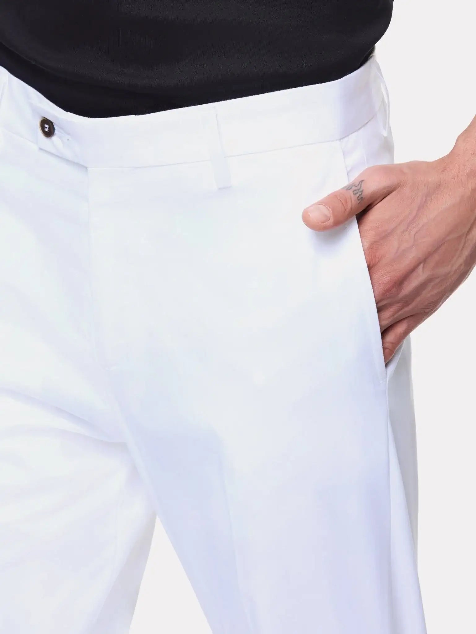 Pantaloni chinos alb optic