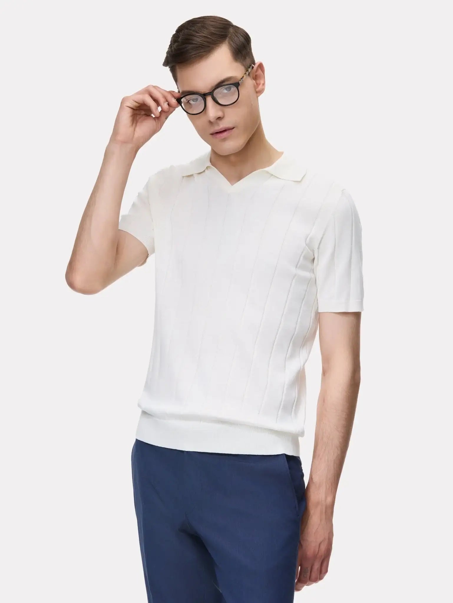 Tricou polo alb cu dungi