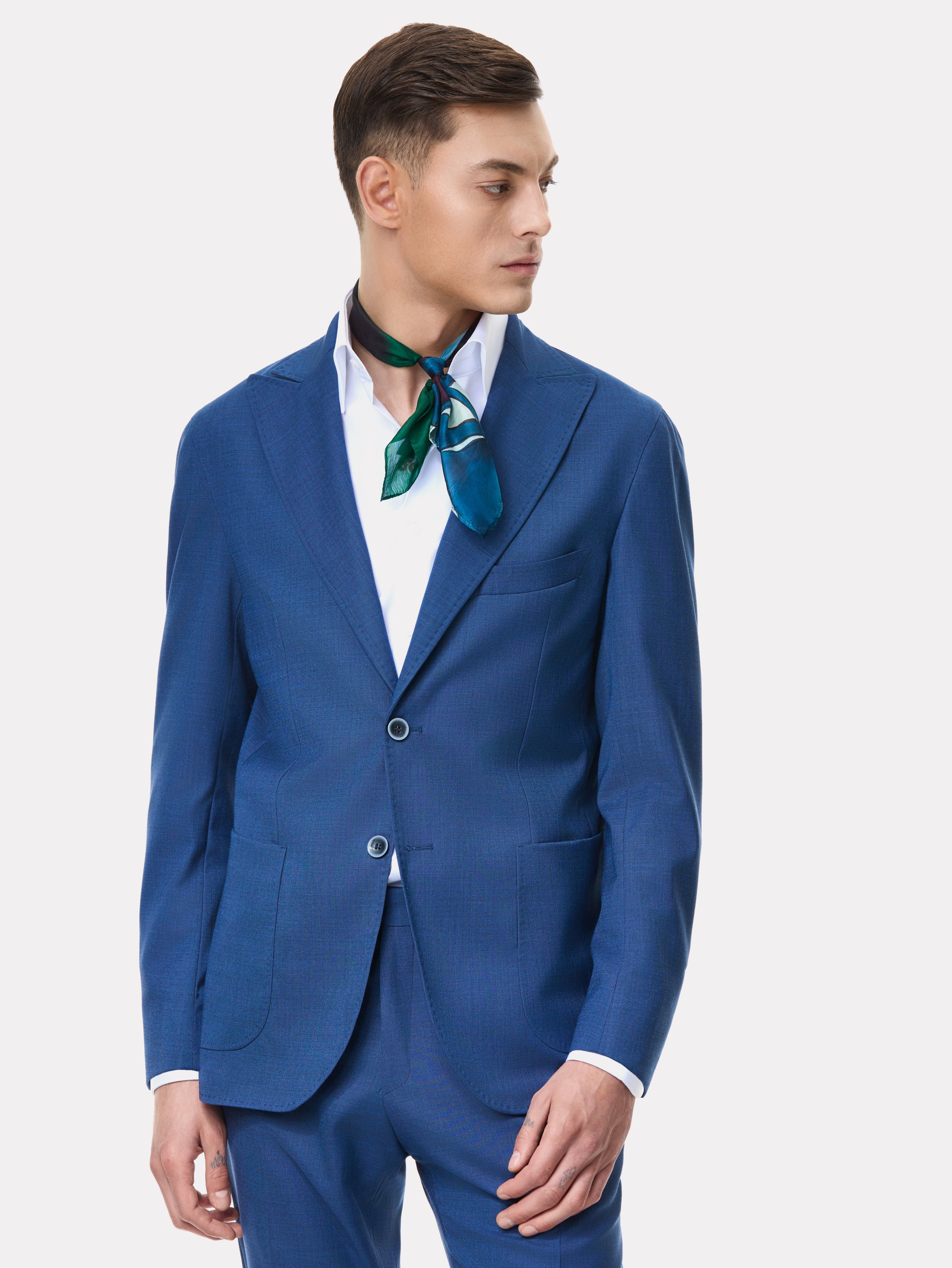 Slim fit blue bird's eye suit