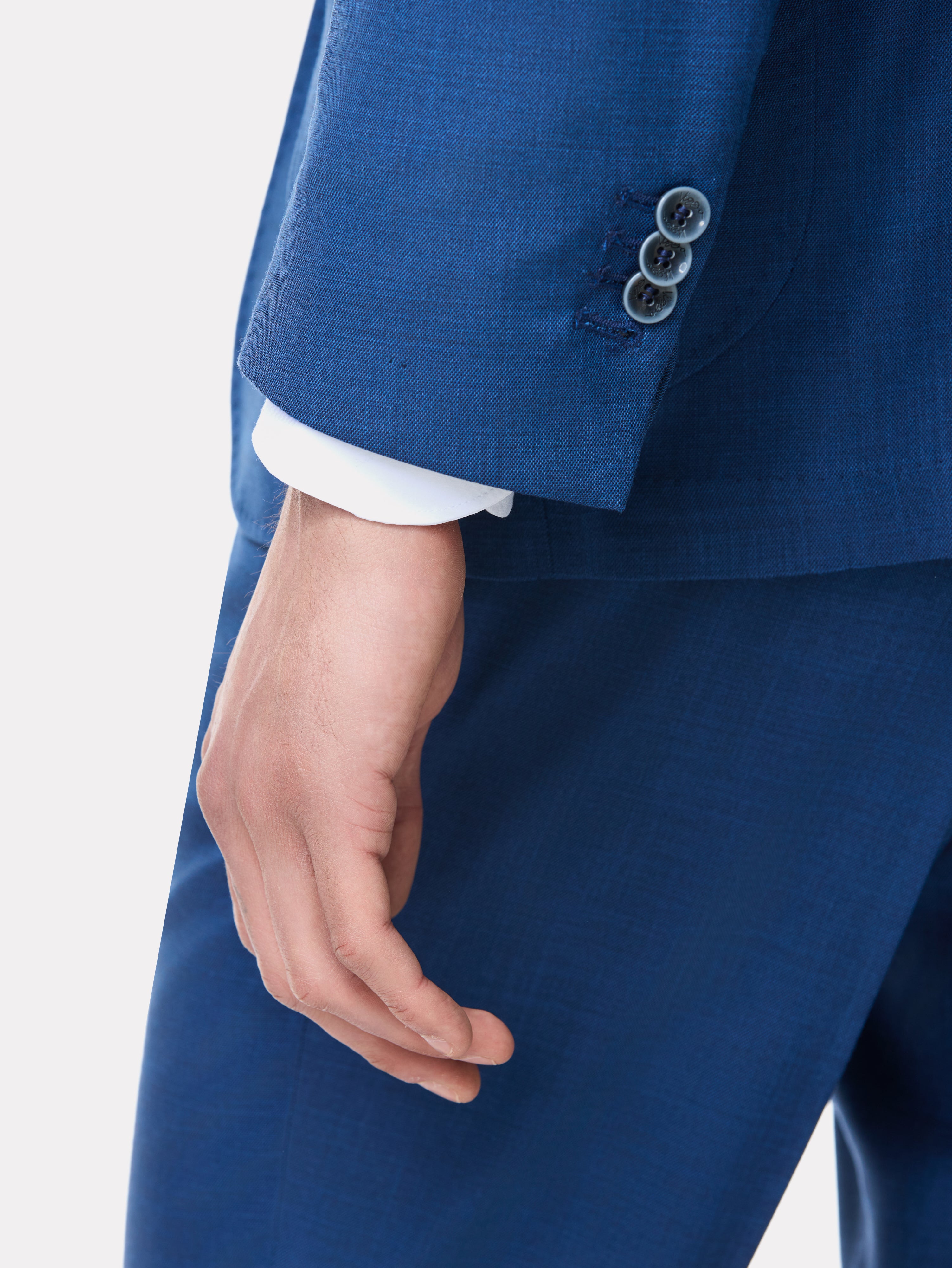 Slim fit blue bird's eye suit