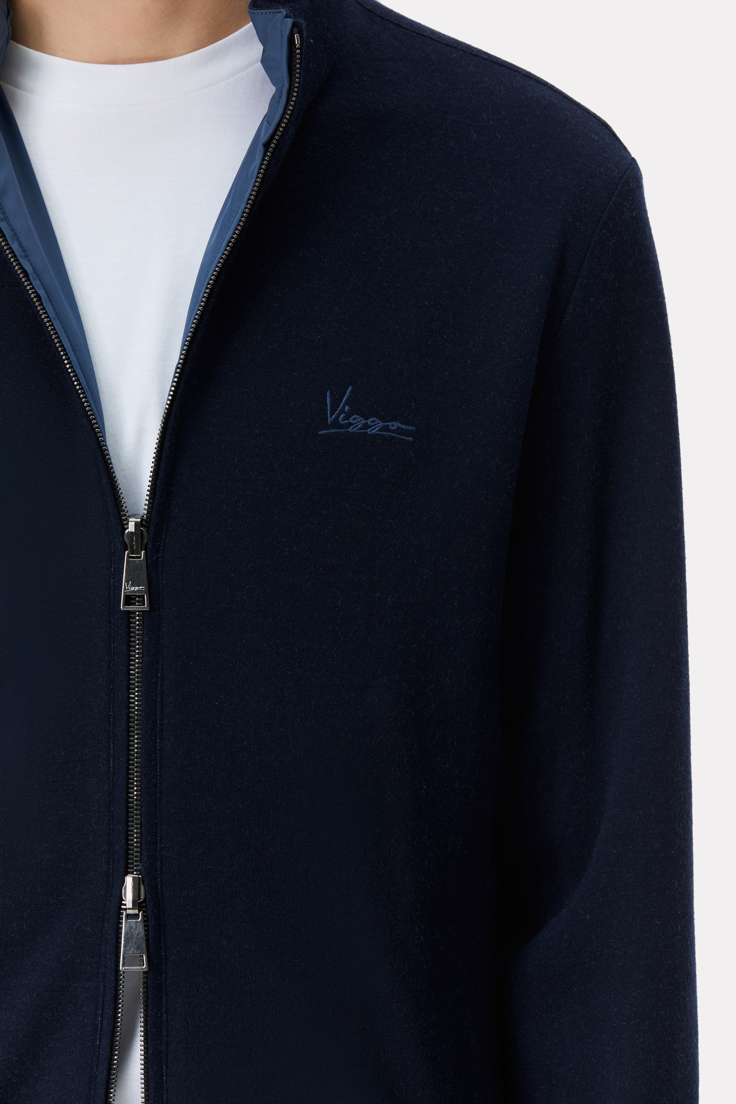 Reversible blue/navy jacket made of techno fabric and wool