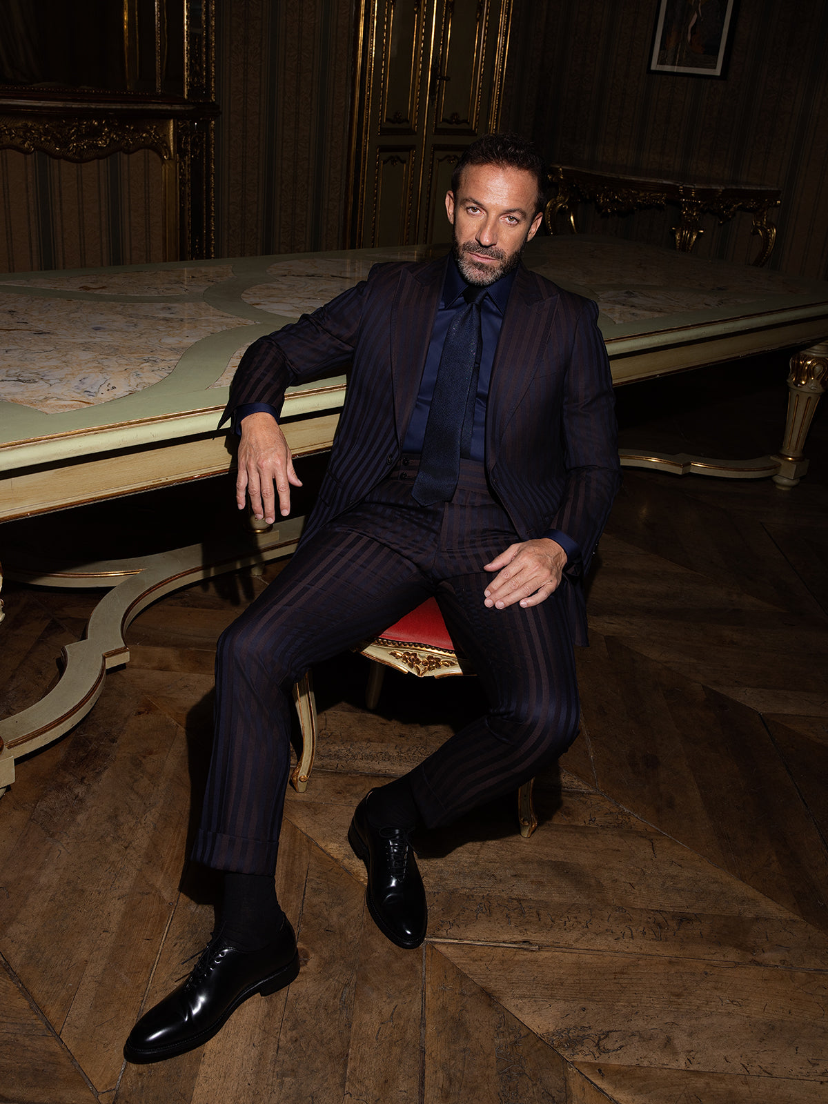 Costum maro inchis in dungi, Made to Measure, lana