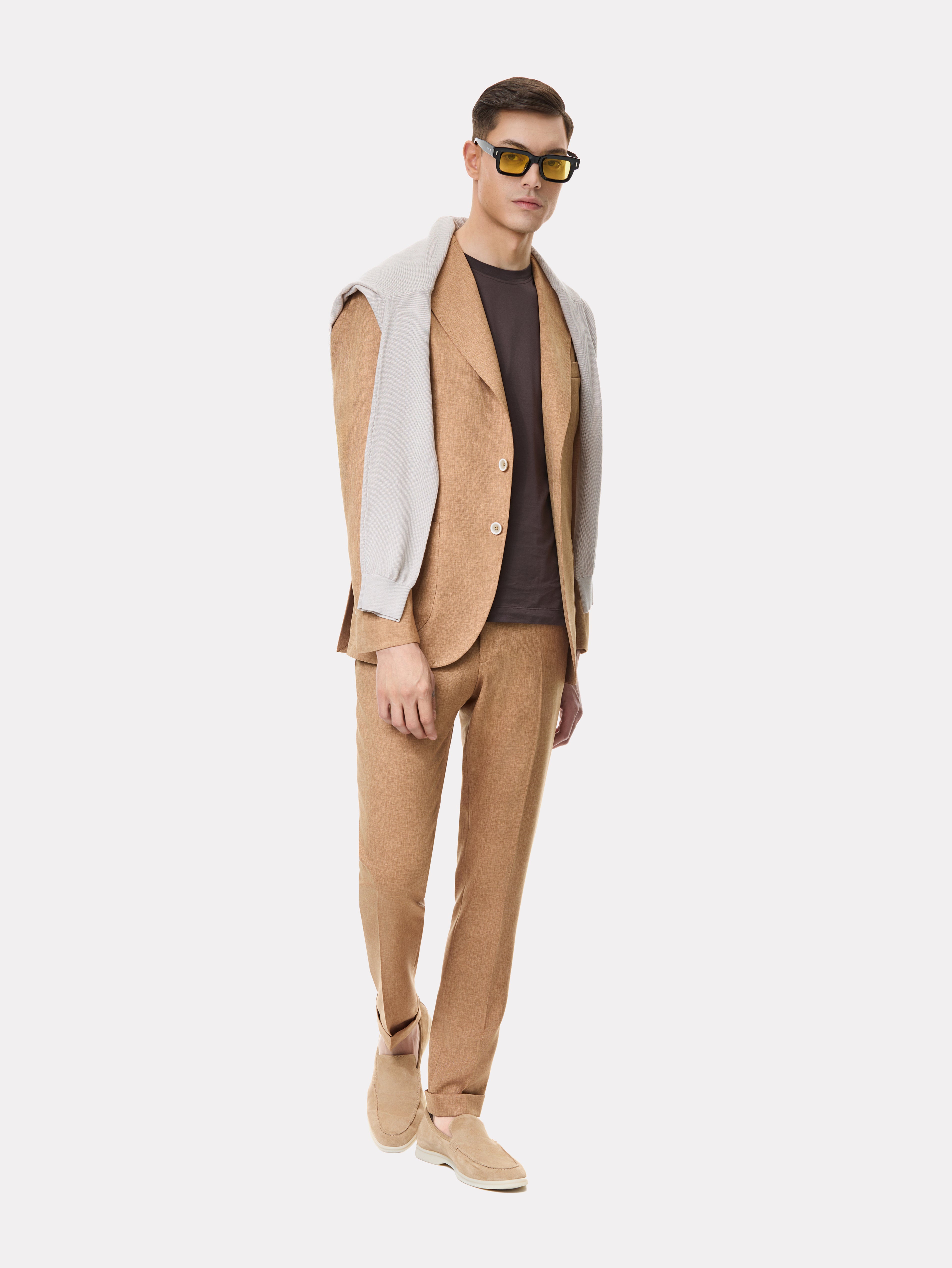 Slim fit camel suit