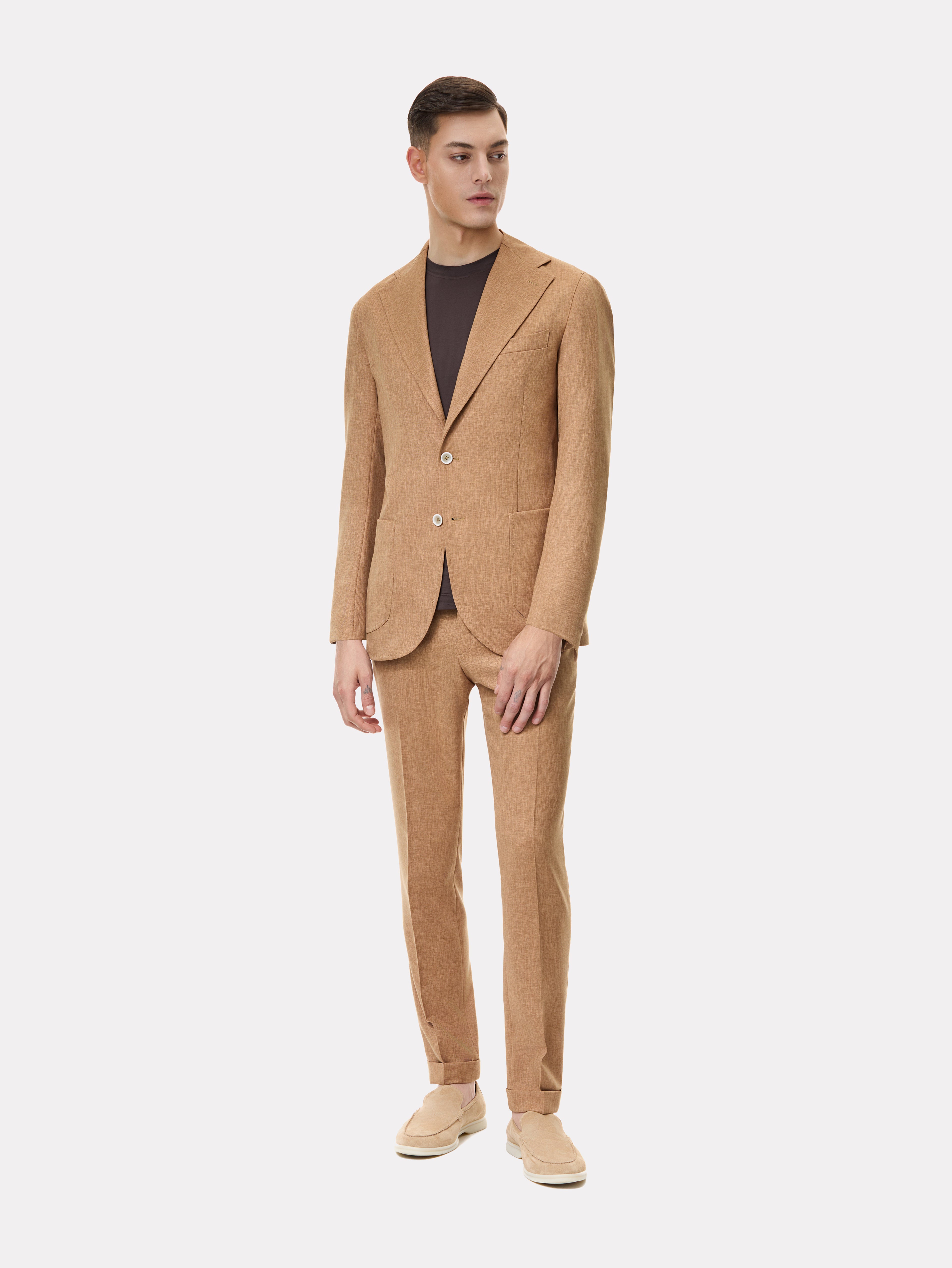 Slim fit camel suit