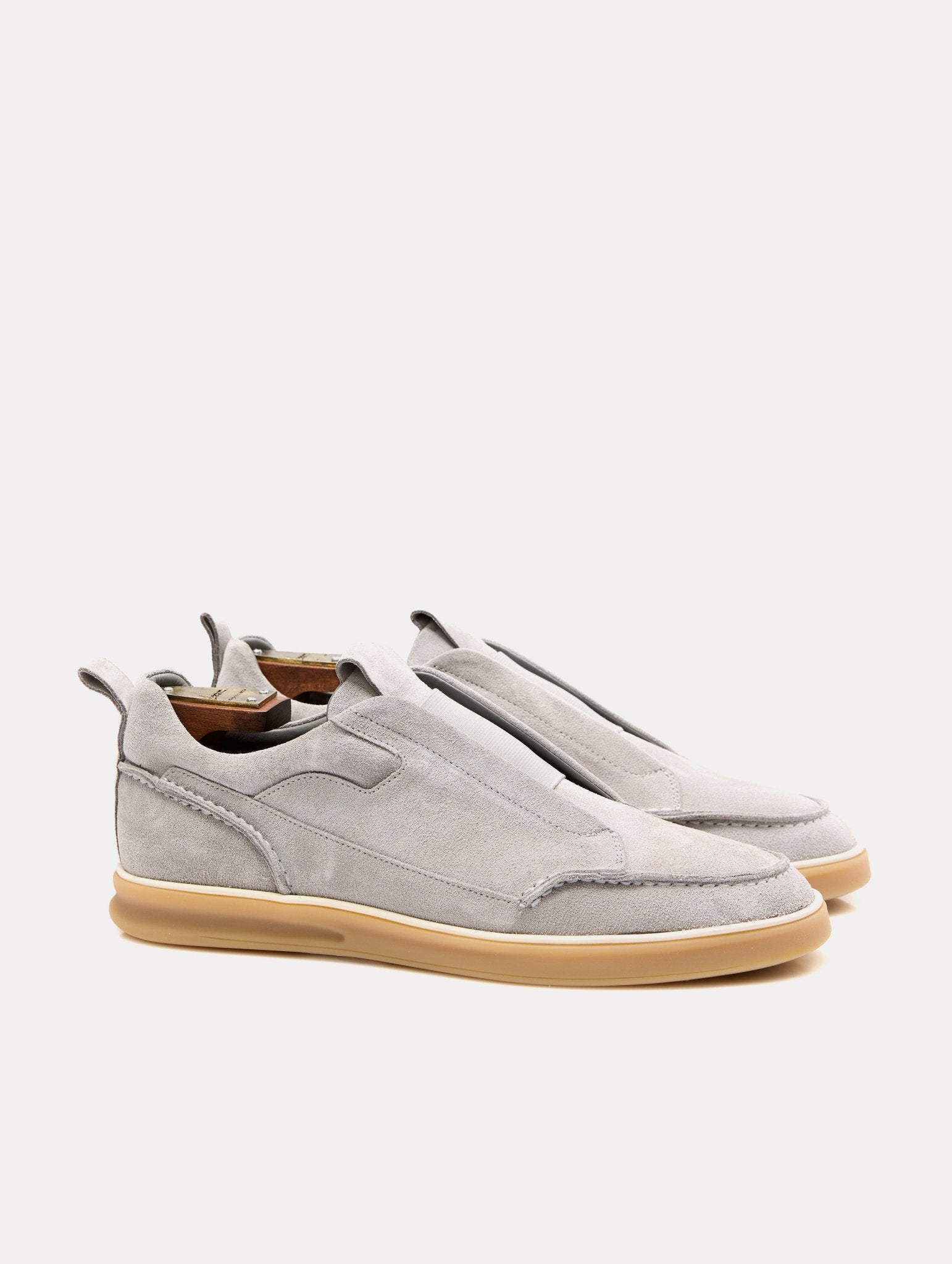 Slip - on sneakers din piele intoarsa gri - Viggo