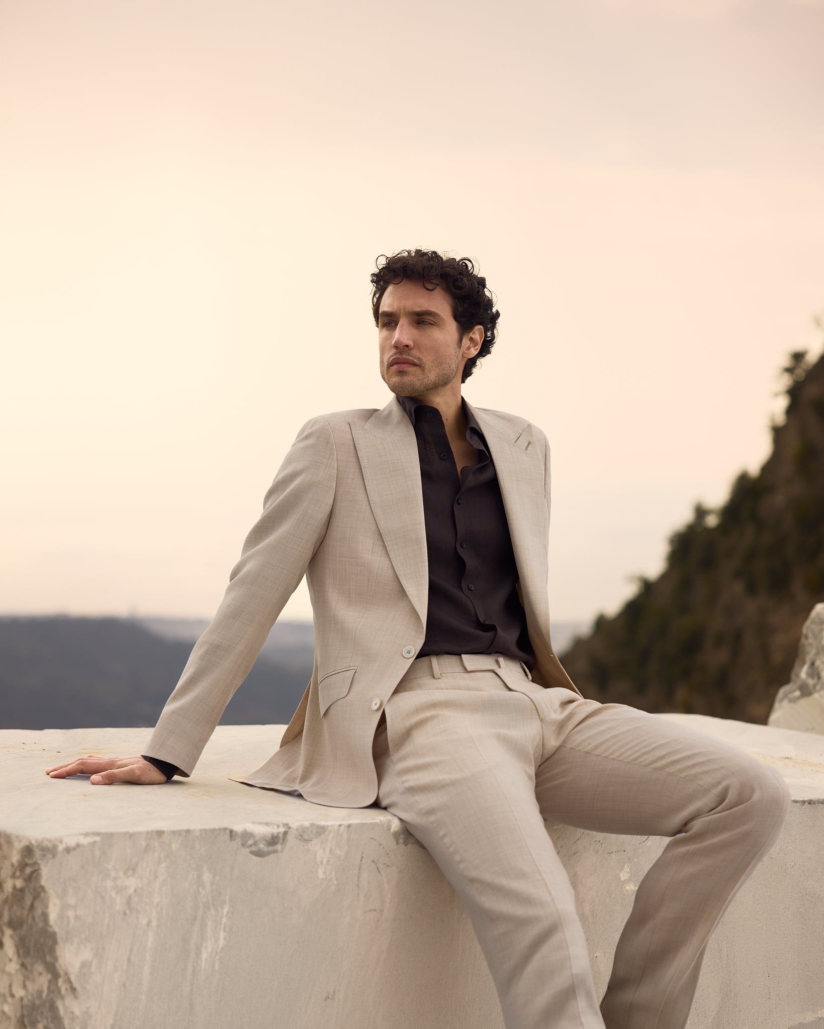 Costum bej Made to Measure, tesatura Loro Piana