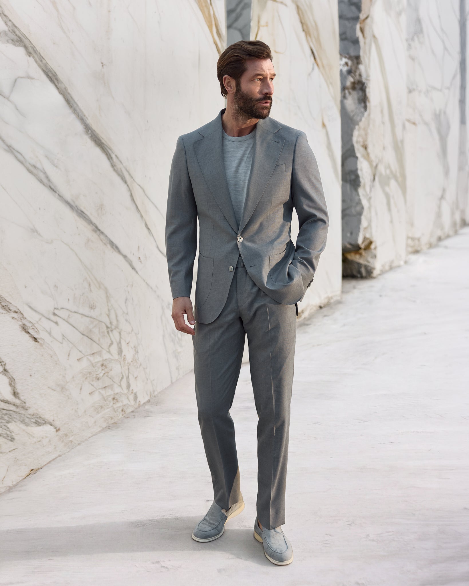 Costum gri Made to Measure, tesatura Lightest Natural 2 Ways by Loro Piana