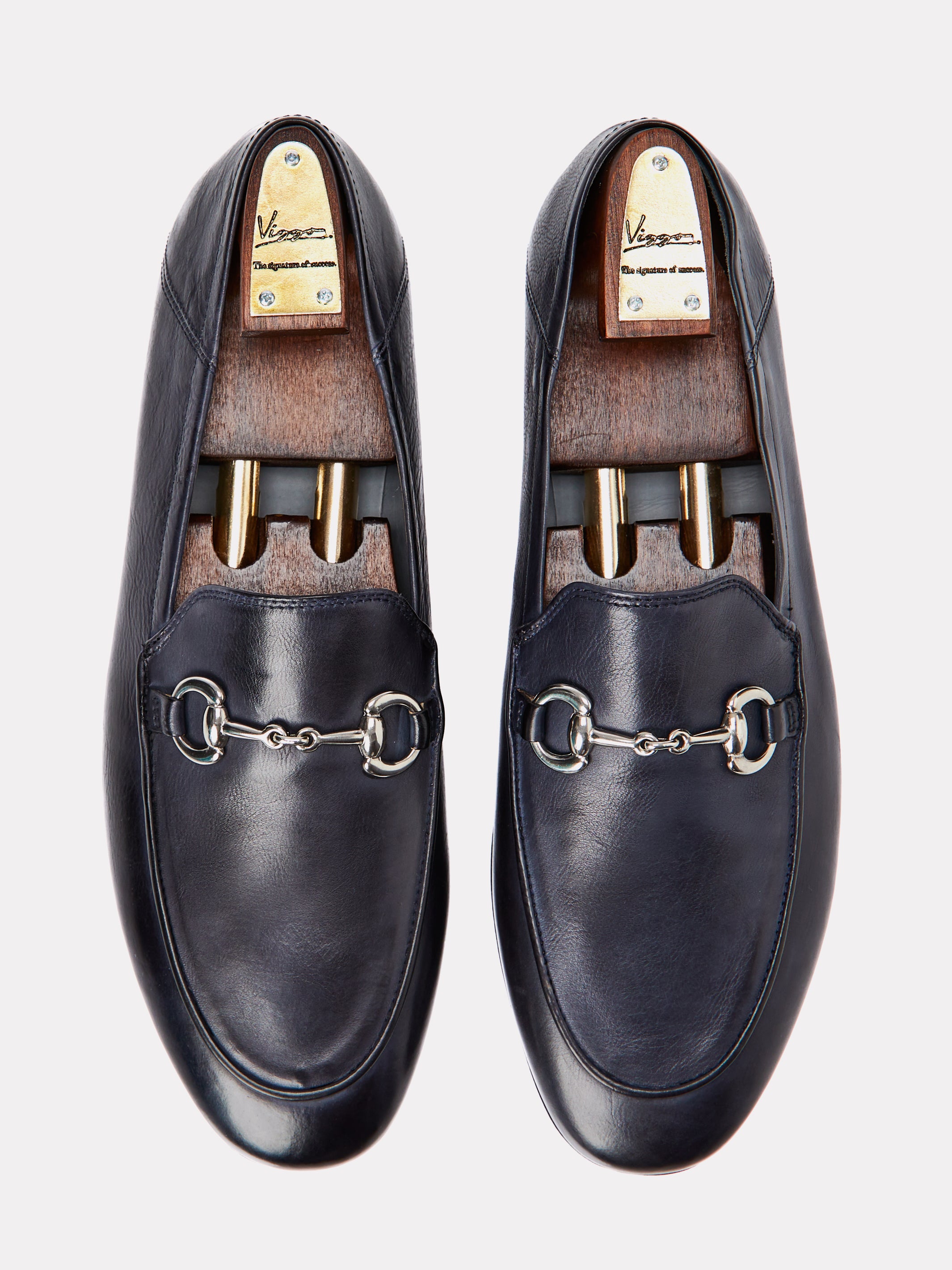 Loafer shoes with metallic chain, navy