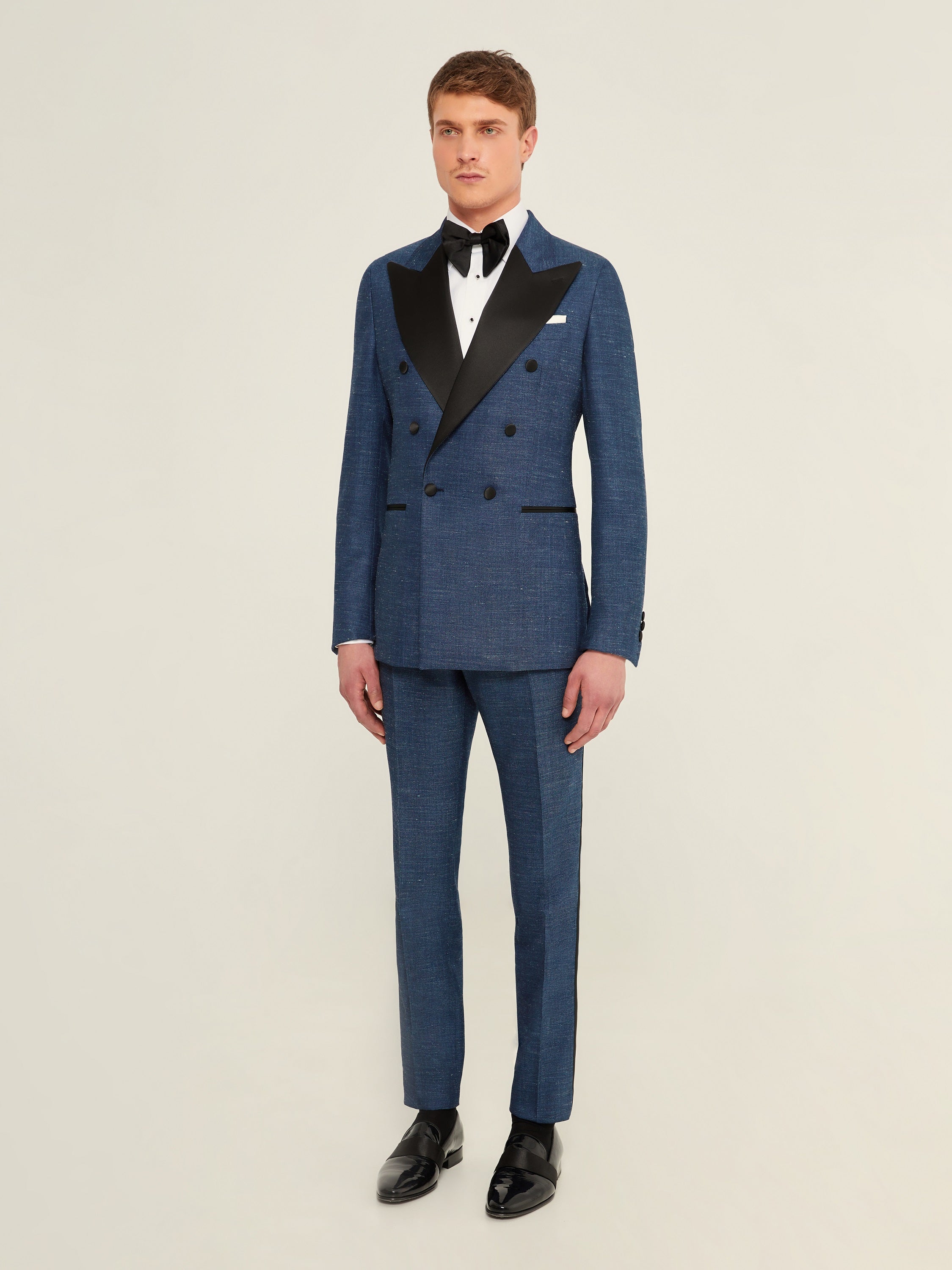 Tuxedo made of wool, silk and linen