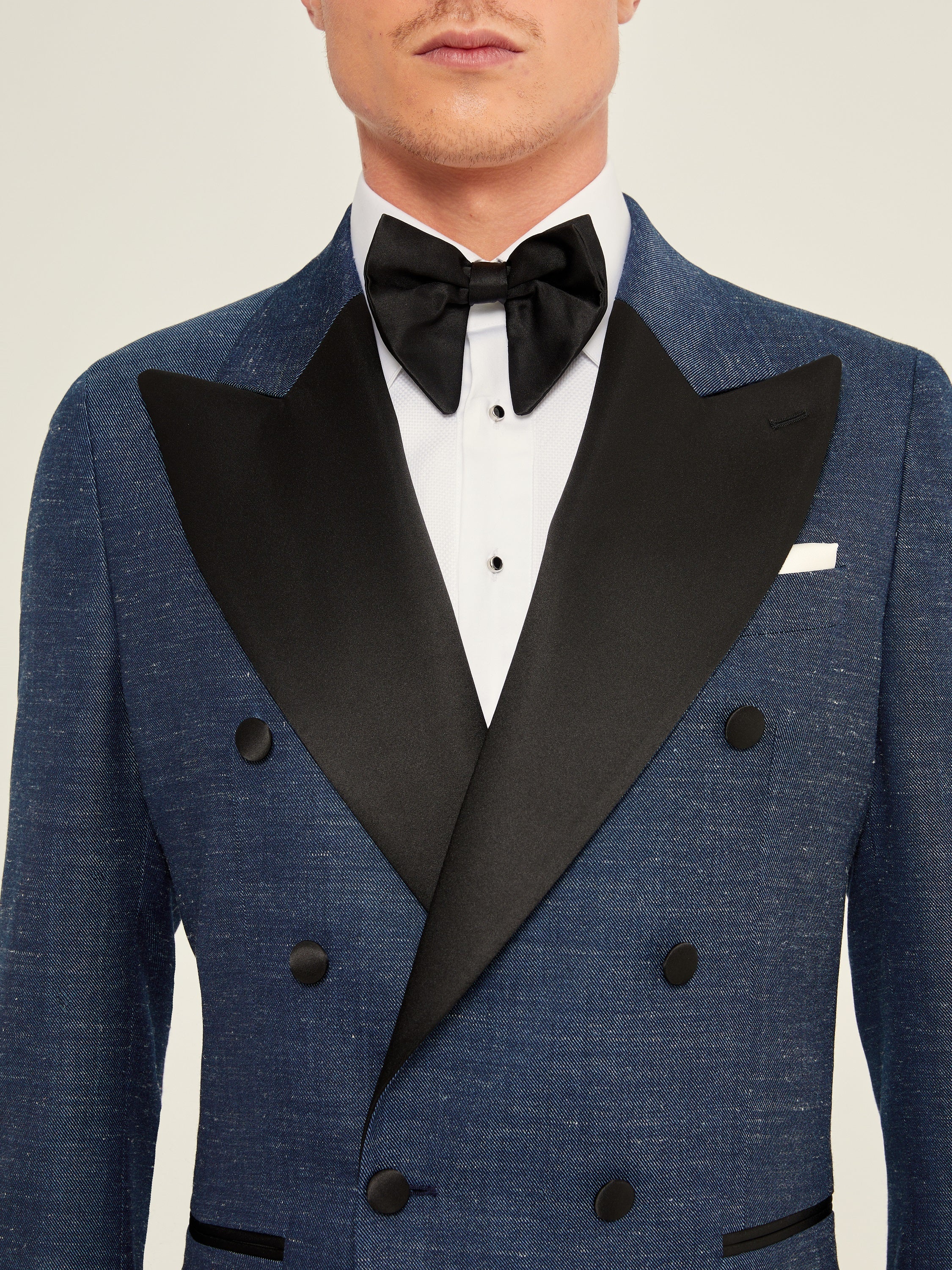 Tuxedo din lana, matase si in