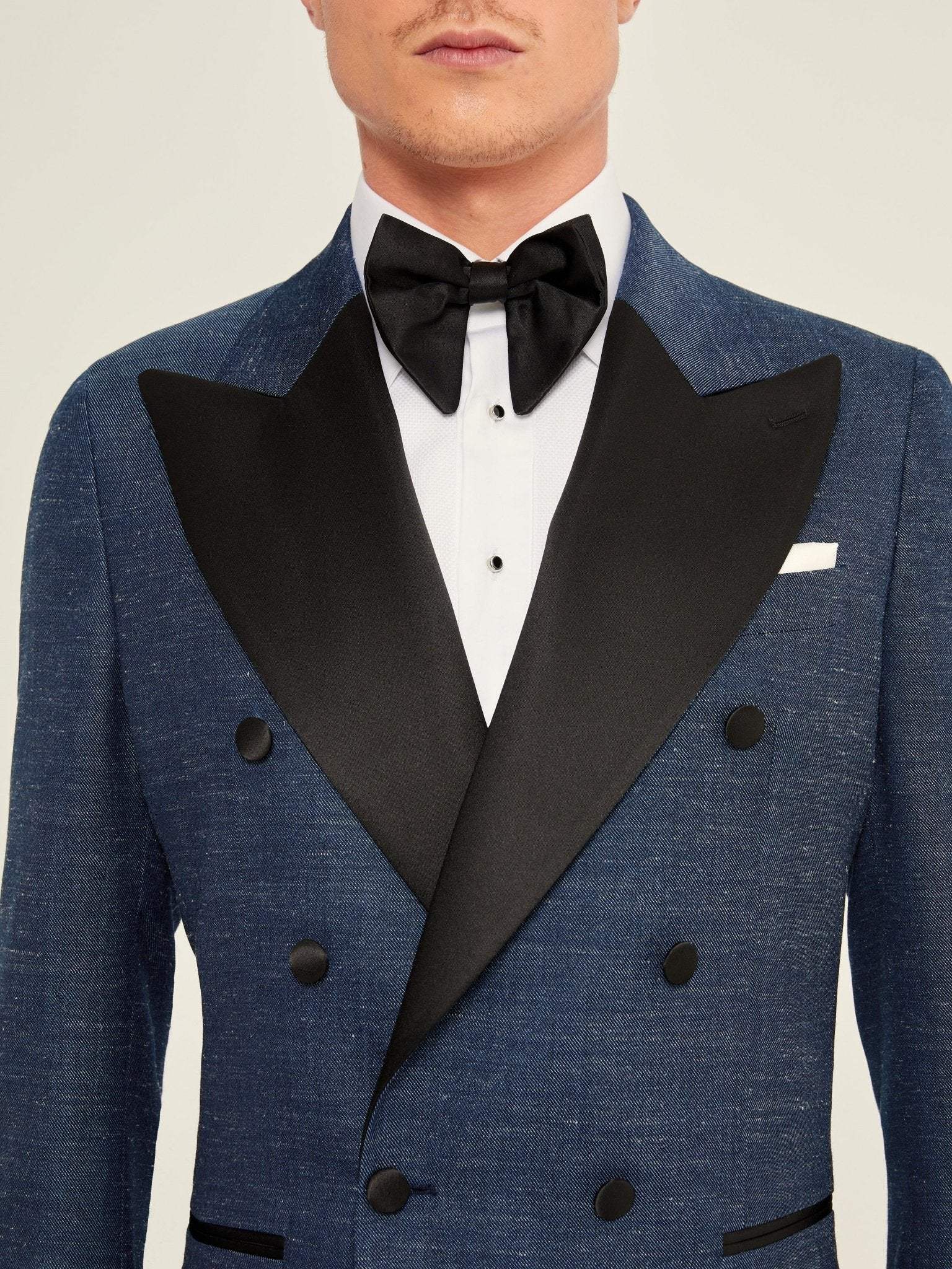 Tuxedo din lana, matase si in