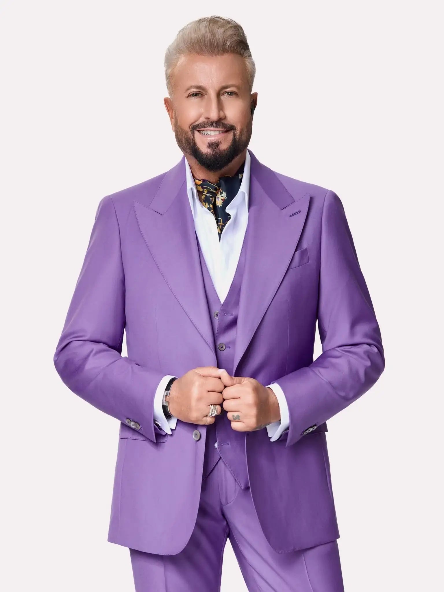 Suit in lilac Loro Piana fabric