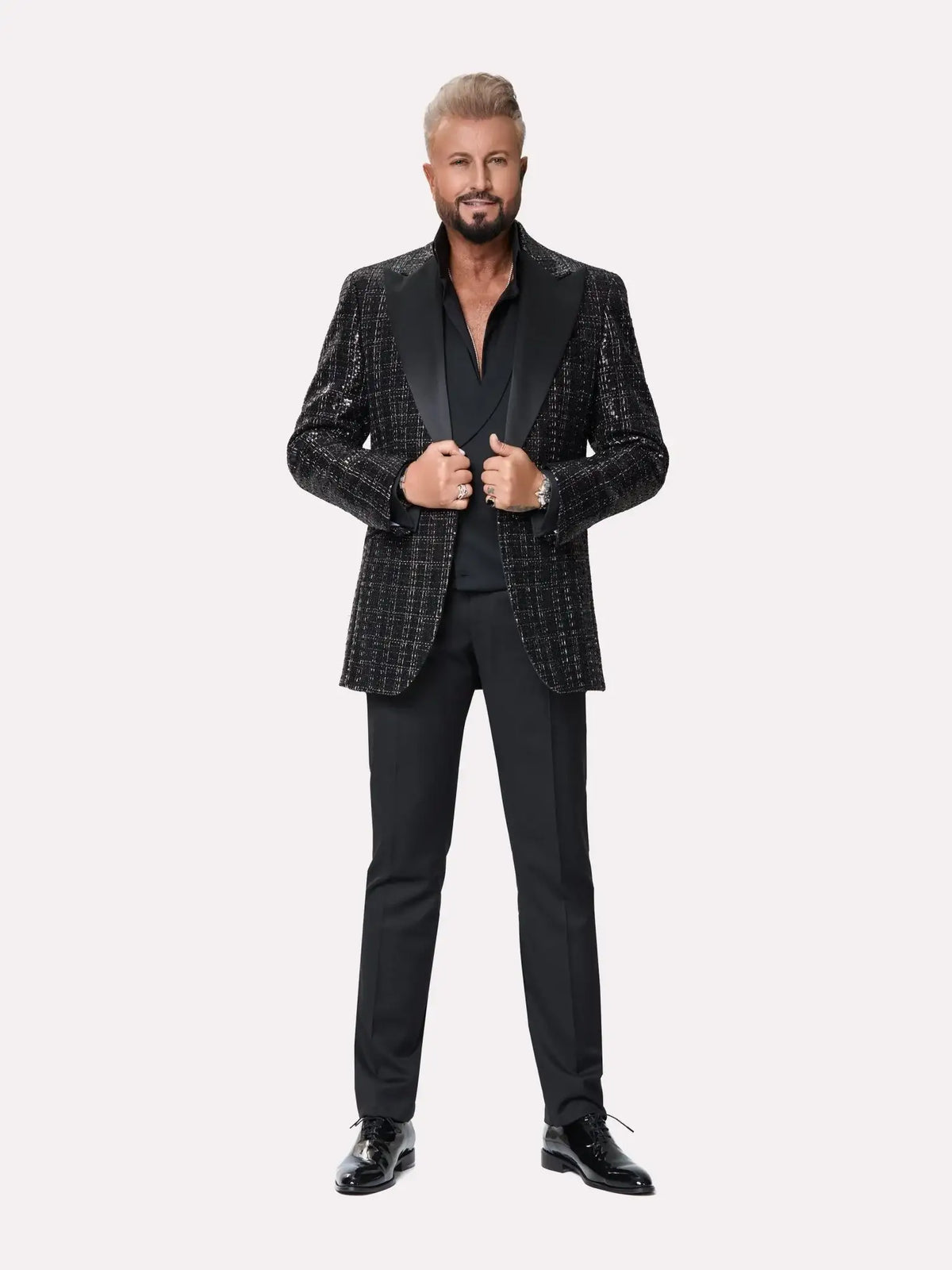 Veste de smoking sur mesure avec sequins formant des carreaux blancs