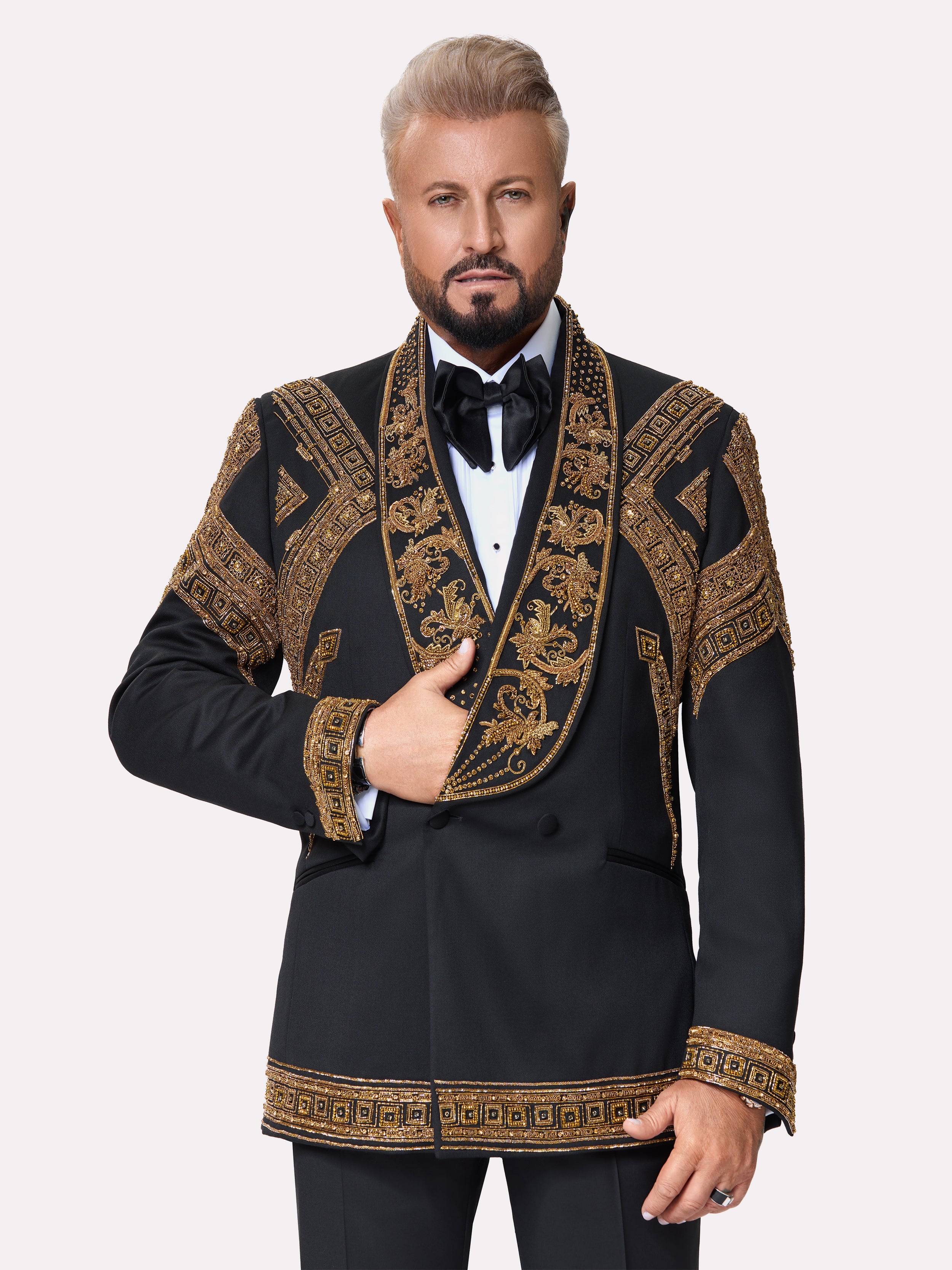 Sacou smoking made to measure la doua randuri de nasturi cu broderie manuala