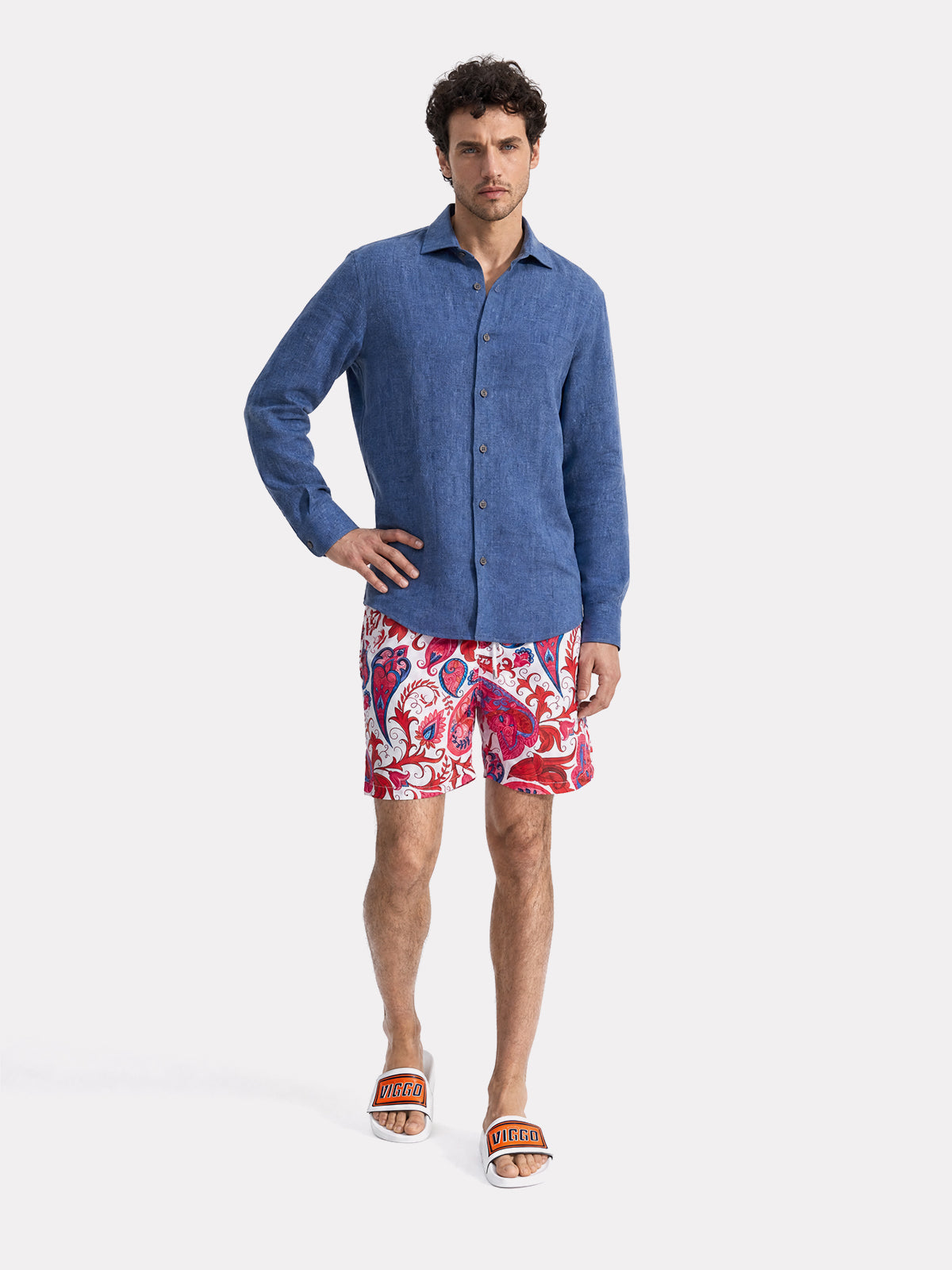 Swimming shorts with floral print