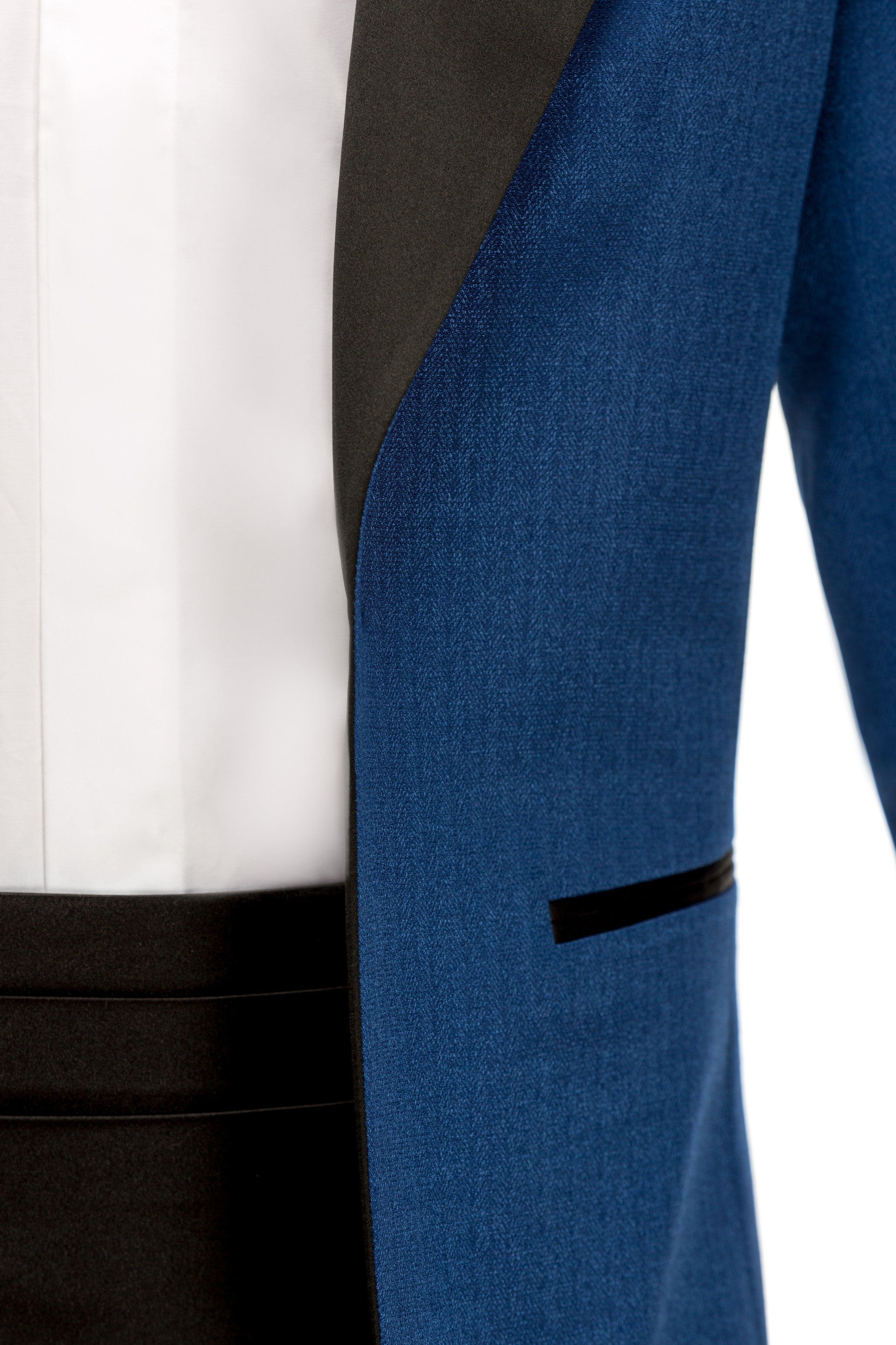 Sacou smoking albastru cu rever contrastant