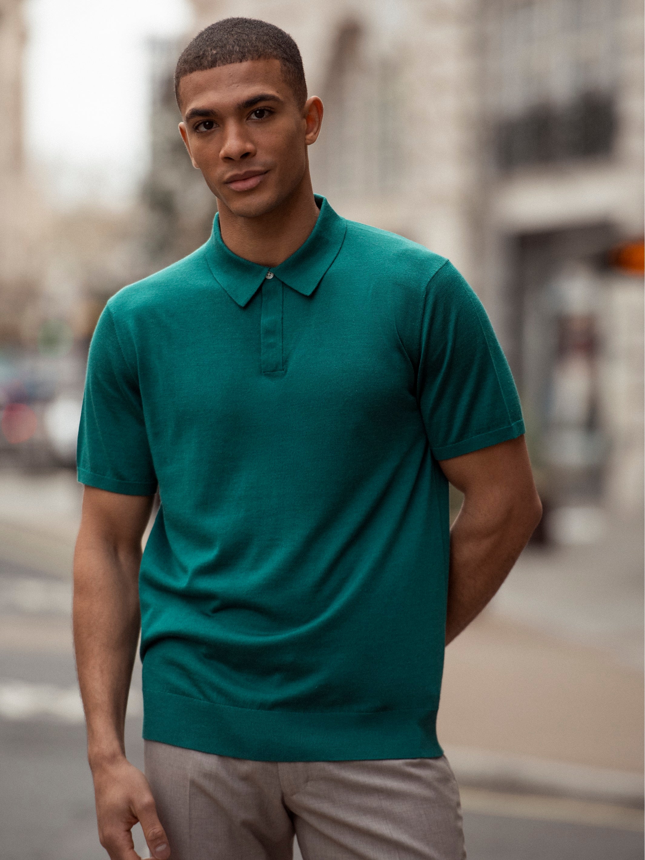 Green polo shirt made of natural silk and merino wool