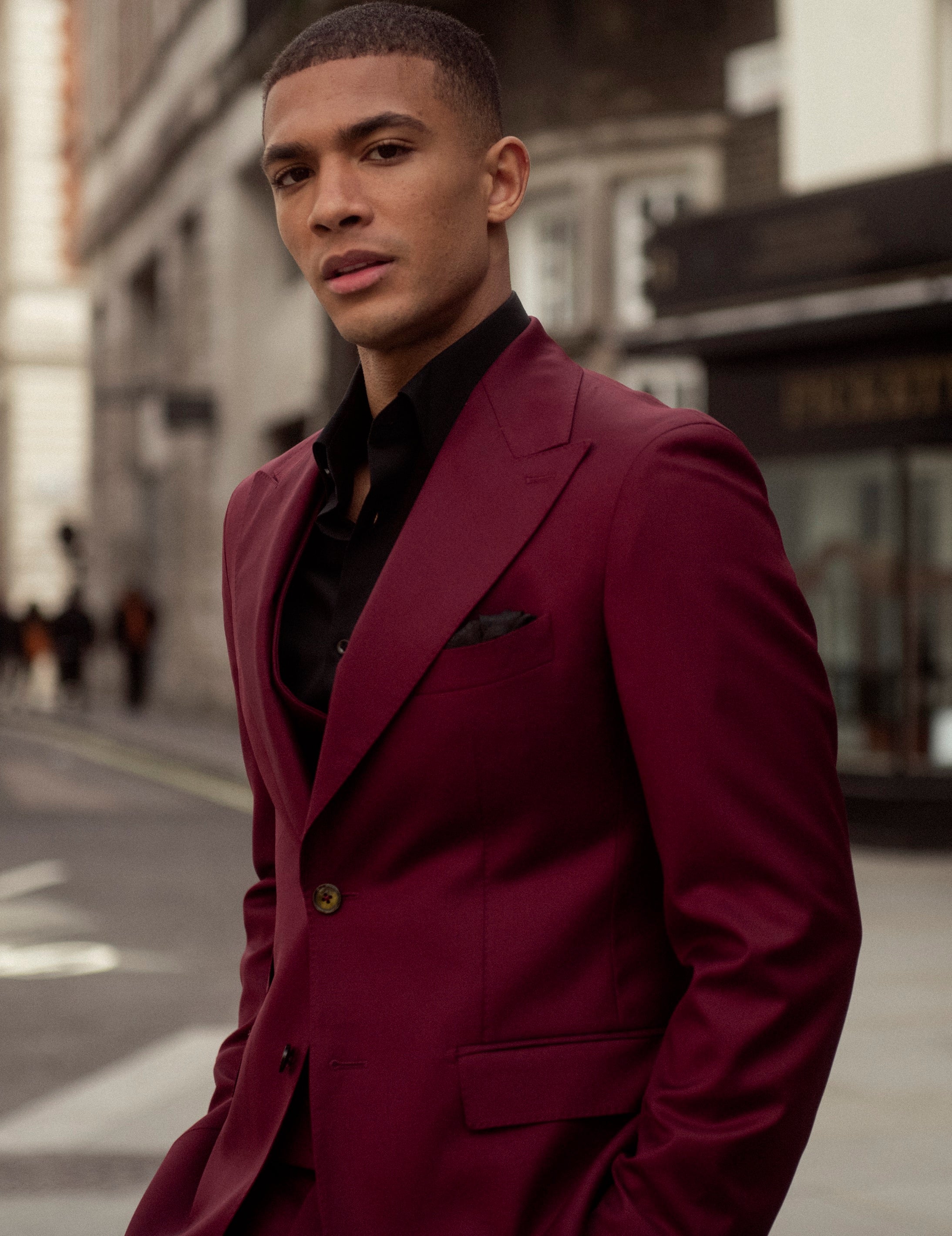 Three-piece burgundy suit, tailored fit