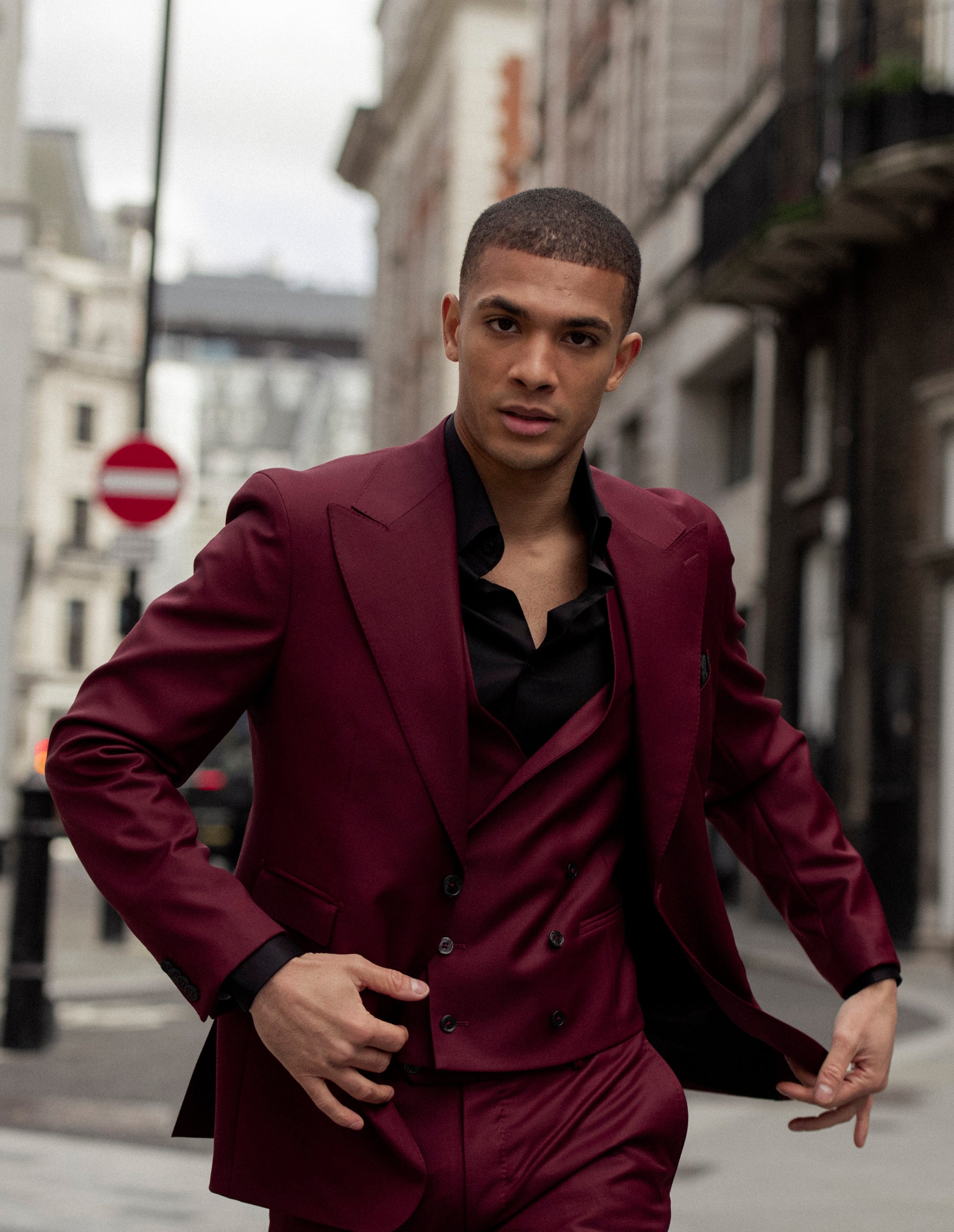 Three-piece burgundy suit, tailored fit