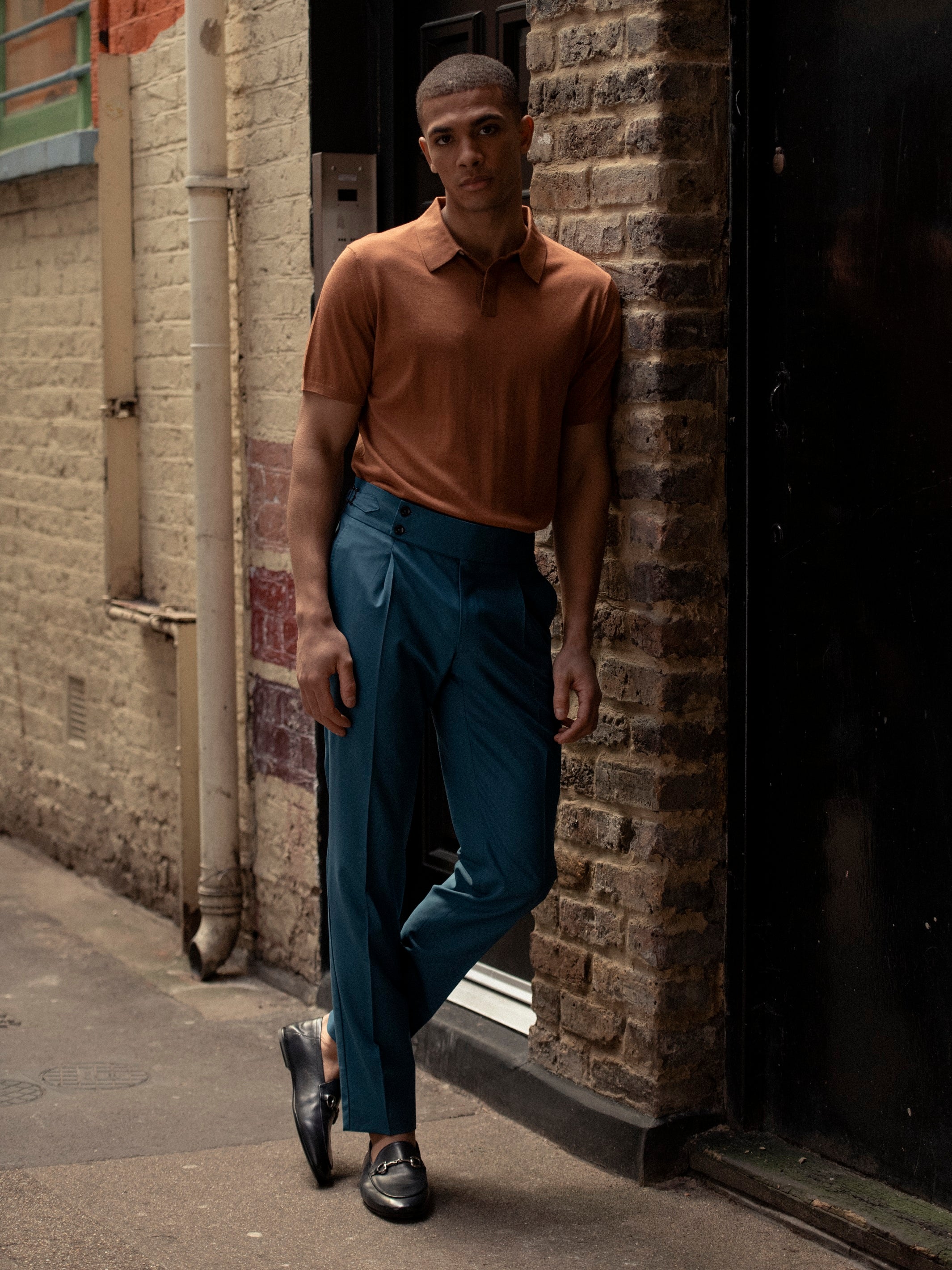 Camel polo shirt made of natural silk and merino wool