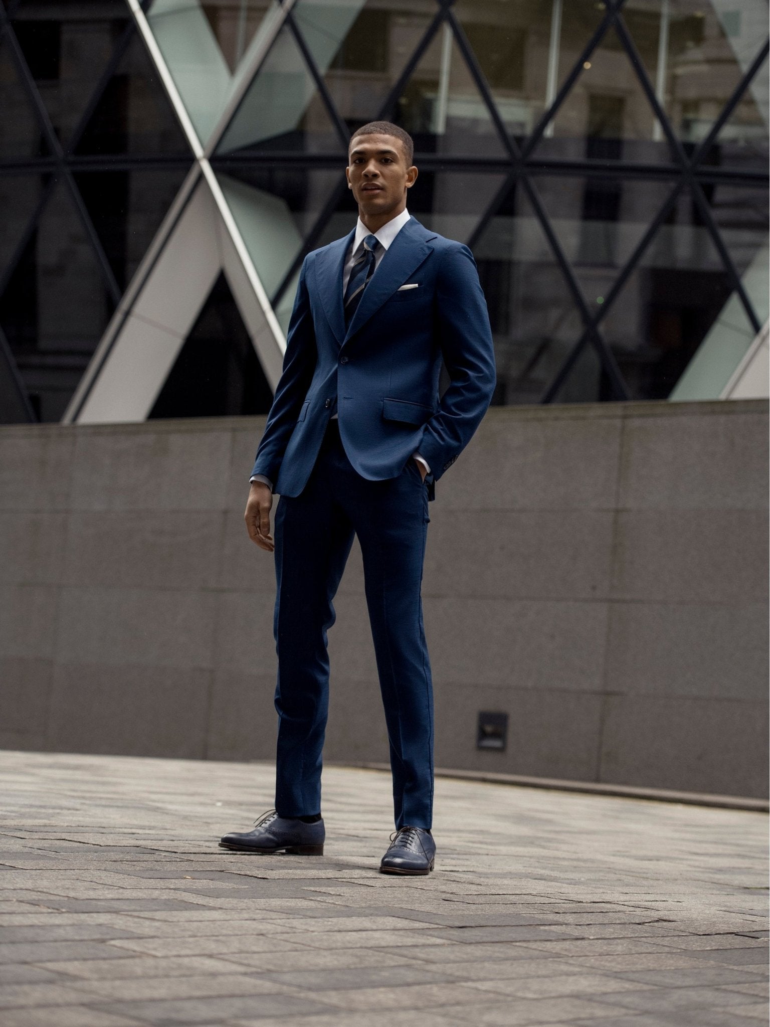 Costum doua piese bleumarin texturat fin, tailored fit - Viggo