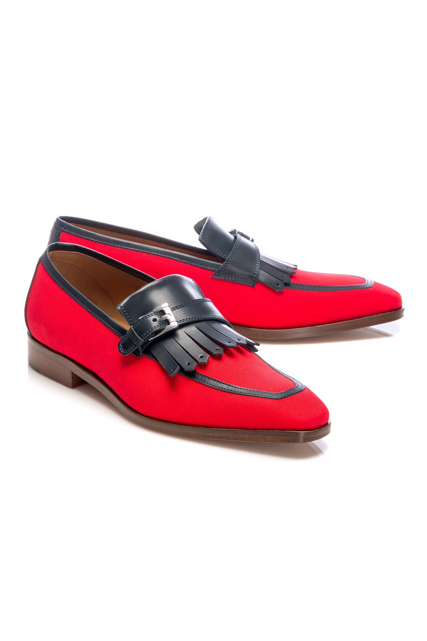 Red tassel moccasins in leather and textile