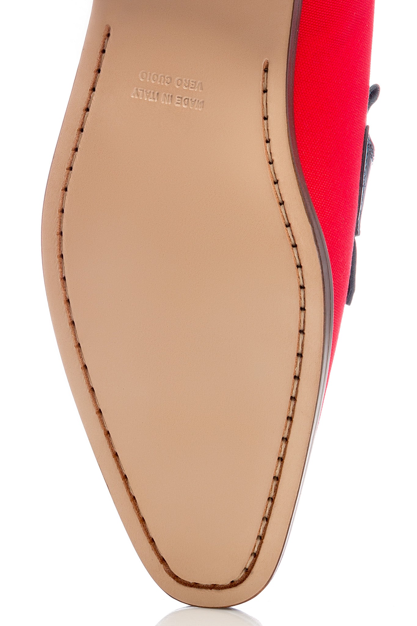 Red tassel moccasins in leather and textile