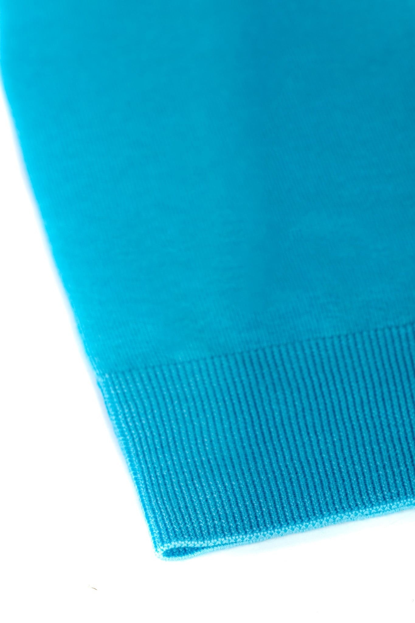 Pullover fin bleu din lana merino