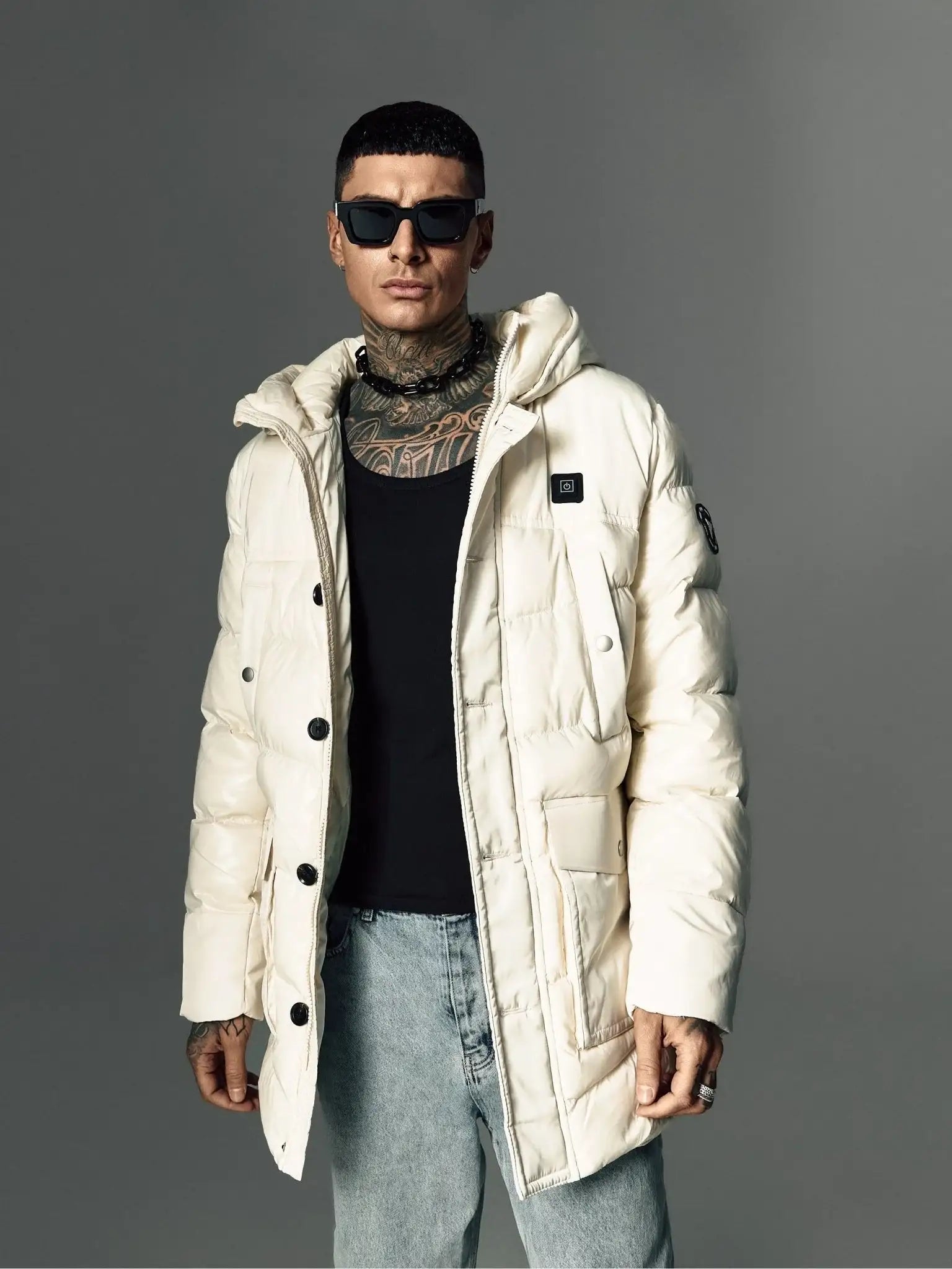 Long white jacket, with heating