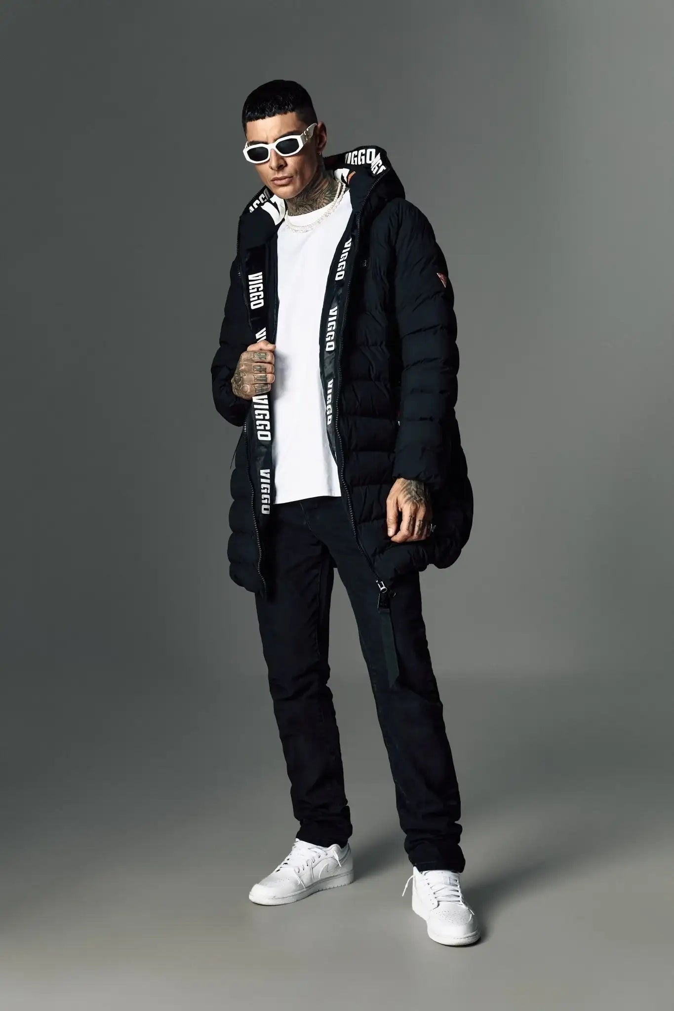 Geaca neagra lunga cu incalzire si accesorii detasabile - Viggo