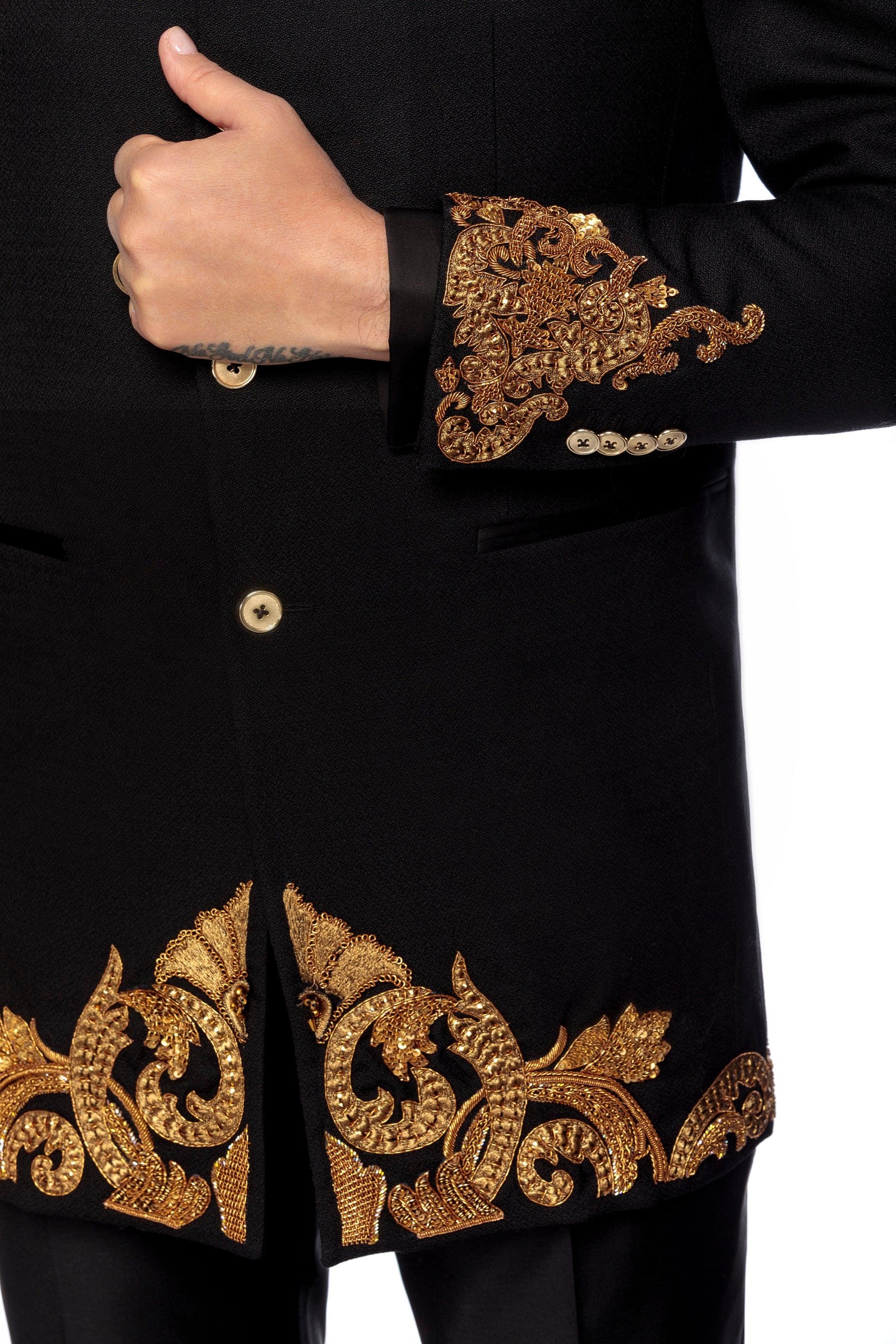 Wool frock coat with manual embroidery