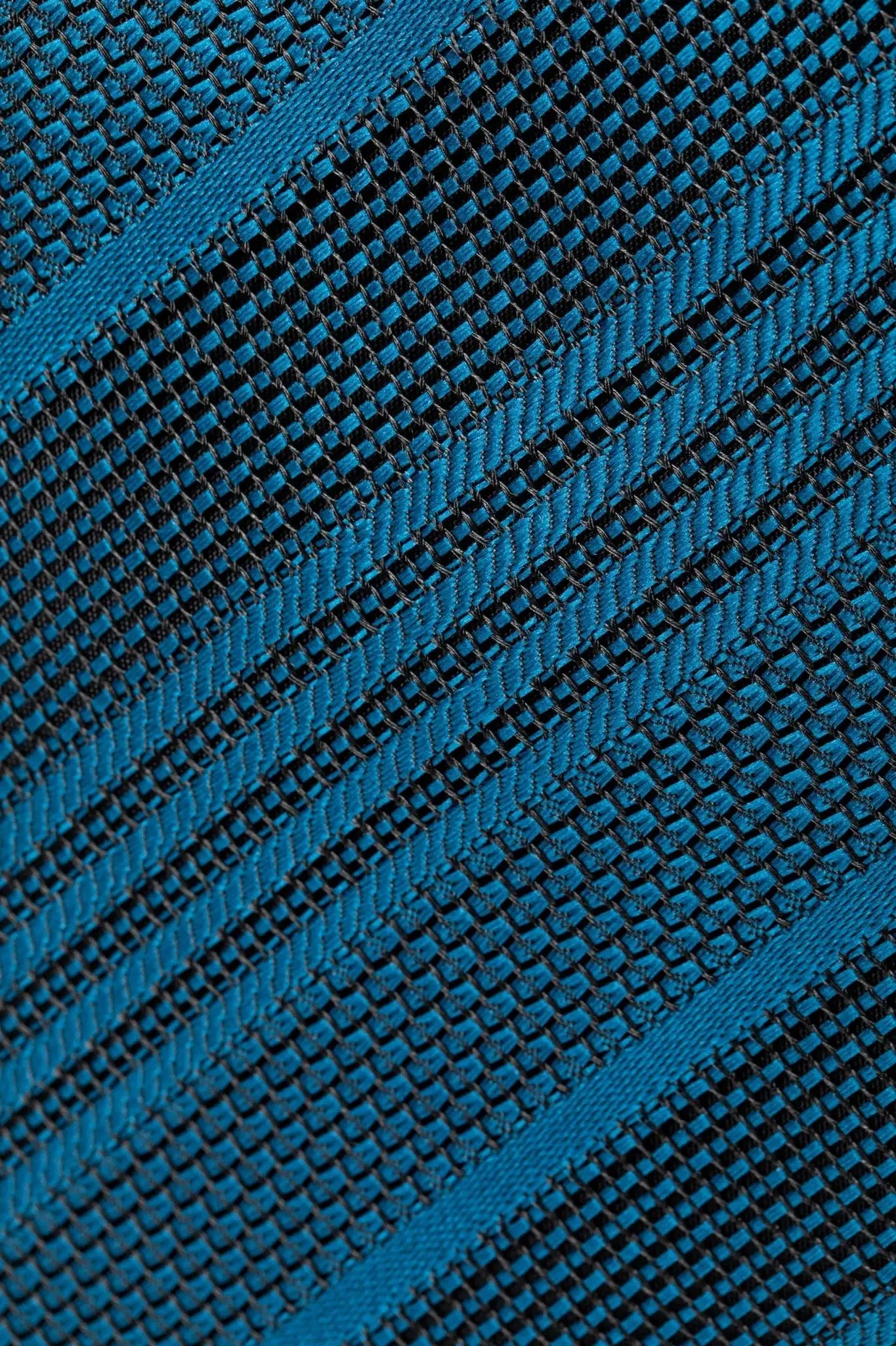 Cravata din matase bleu cu dungi