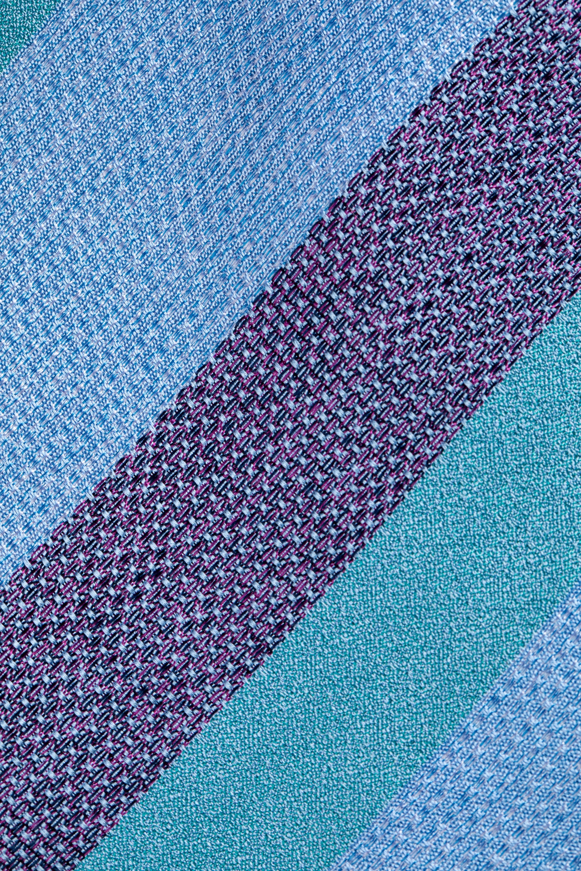 Blue silk tie with wide stripes