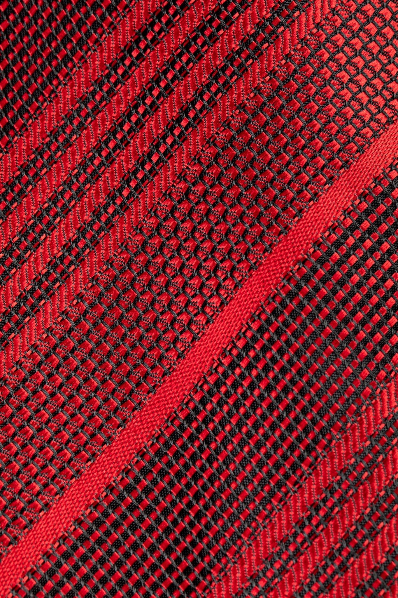 Cravata din matase rosie cu textura si dungi - Viggo