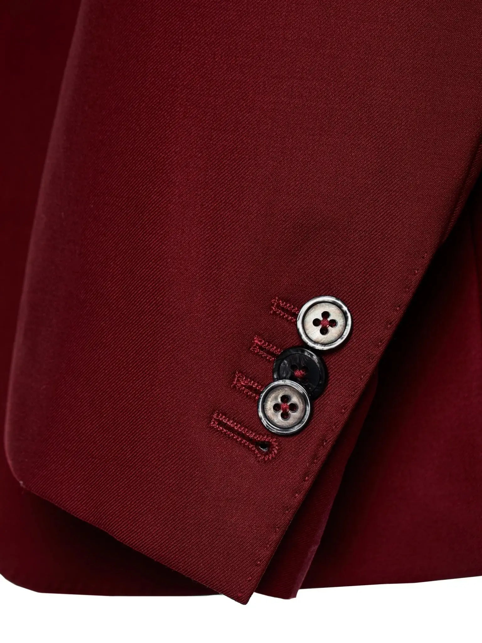 Costum trei piese burgundy, tailored fit
