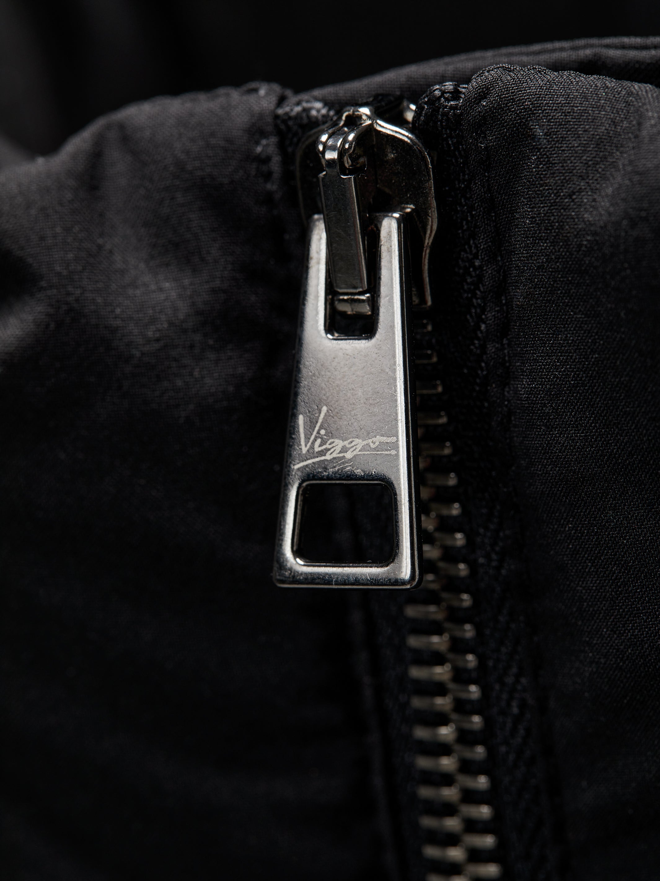 Short black down jacket