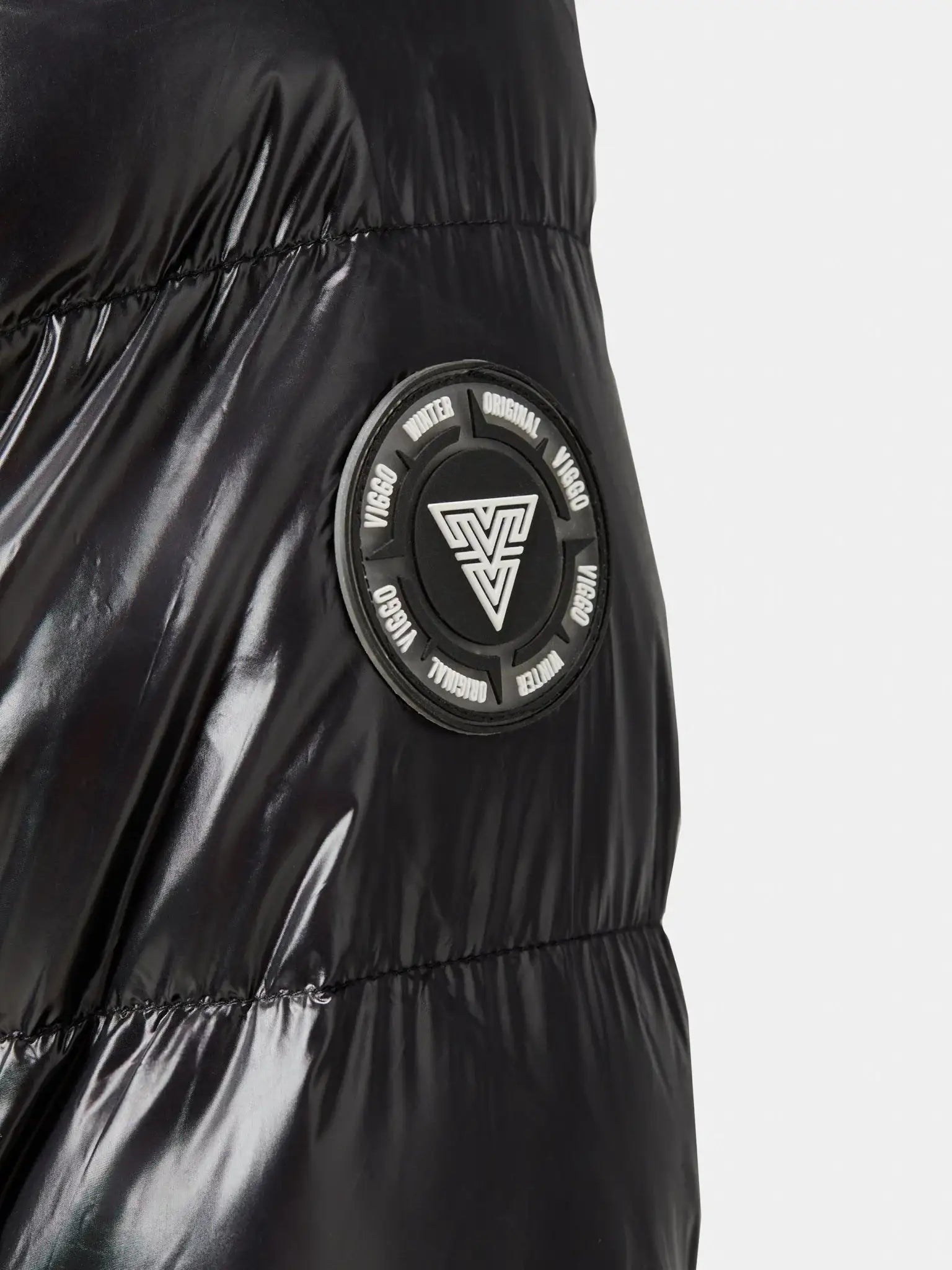 Geaca neagra lunga, cu incalzire