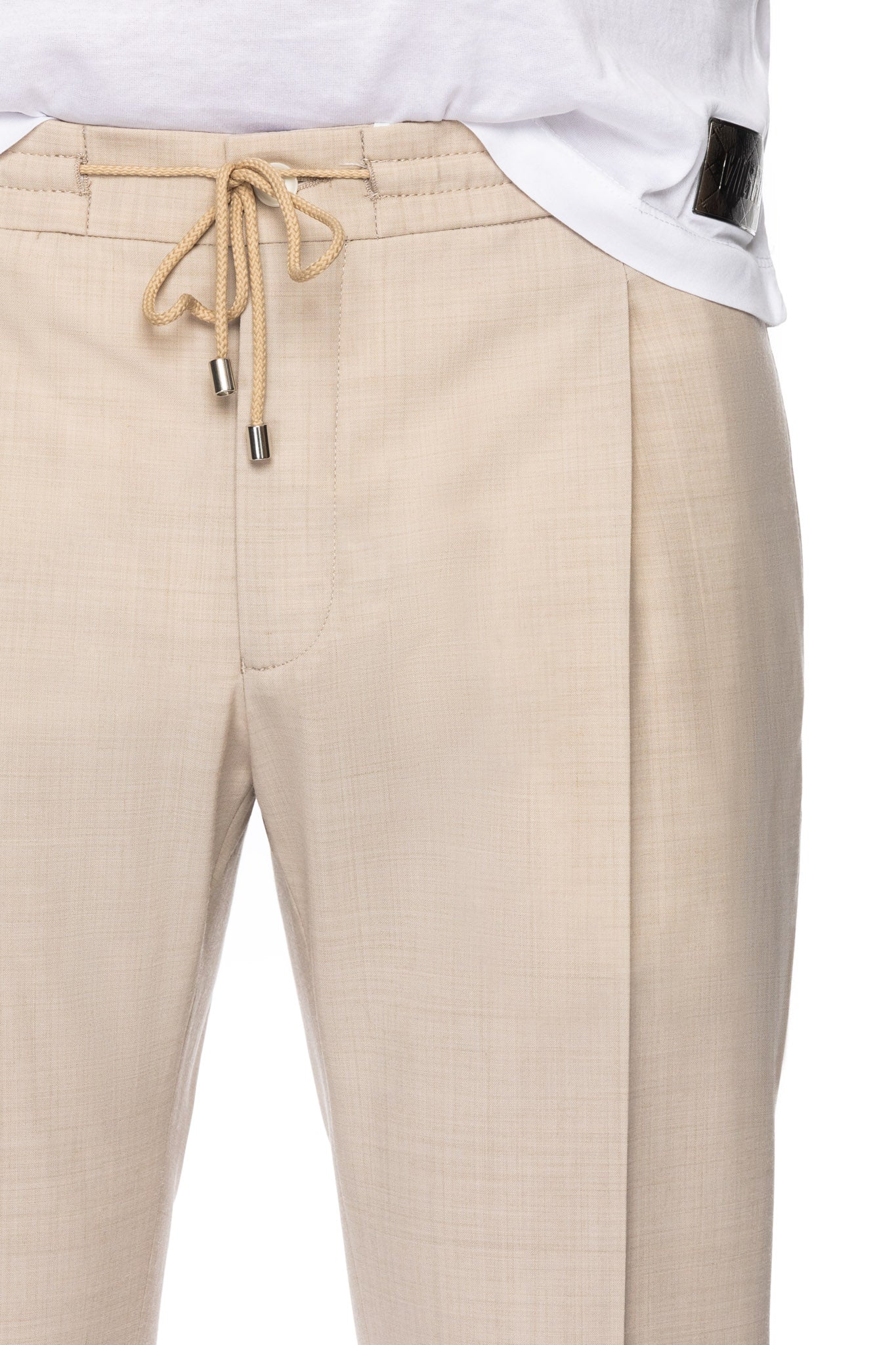 Pantaloni bej cu siret in talie si pense