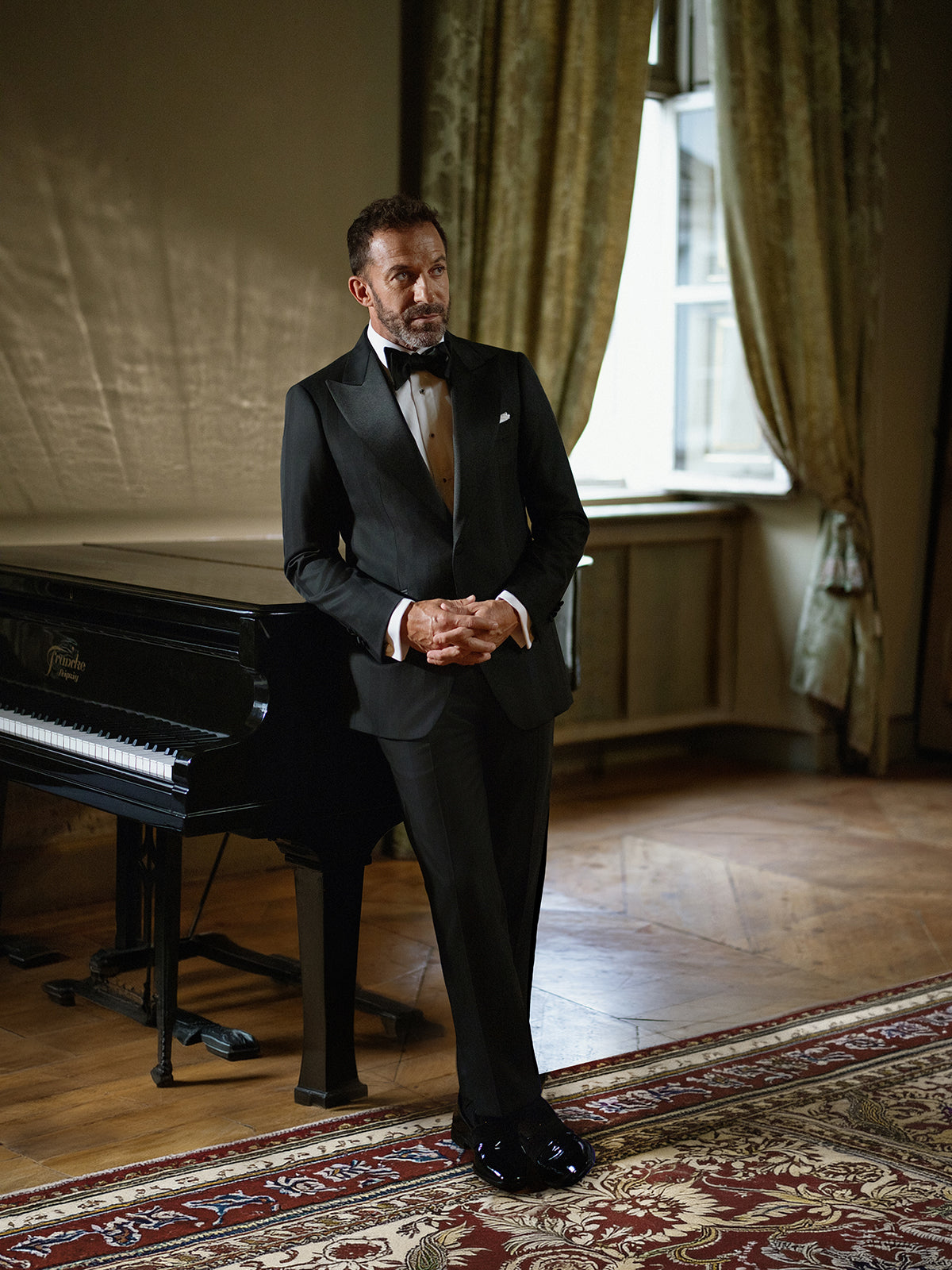 Costum smoking dungi ton pe ton, Made to Measure, lana