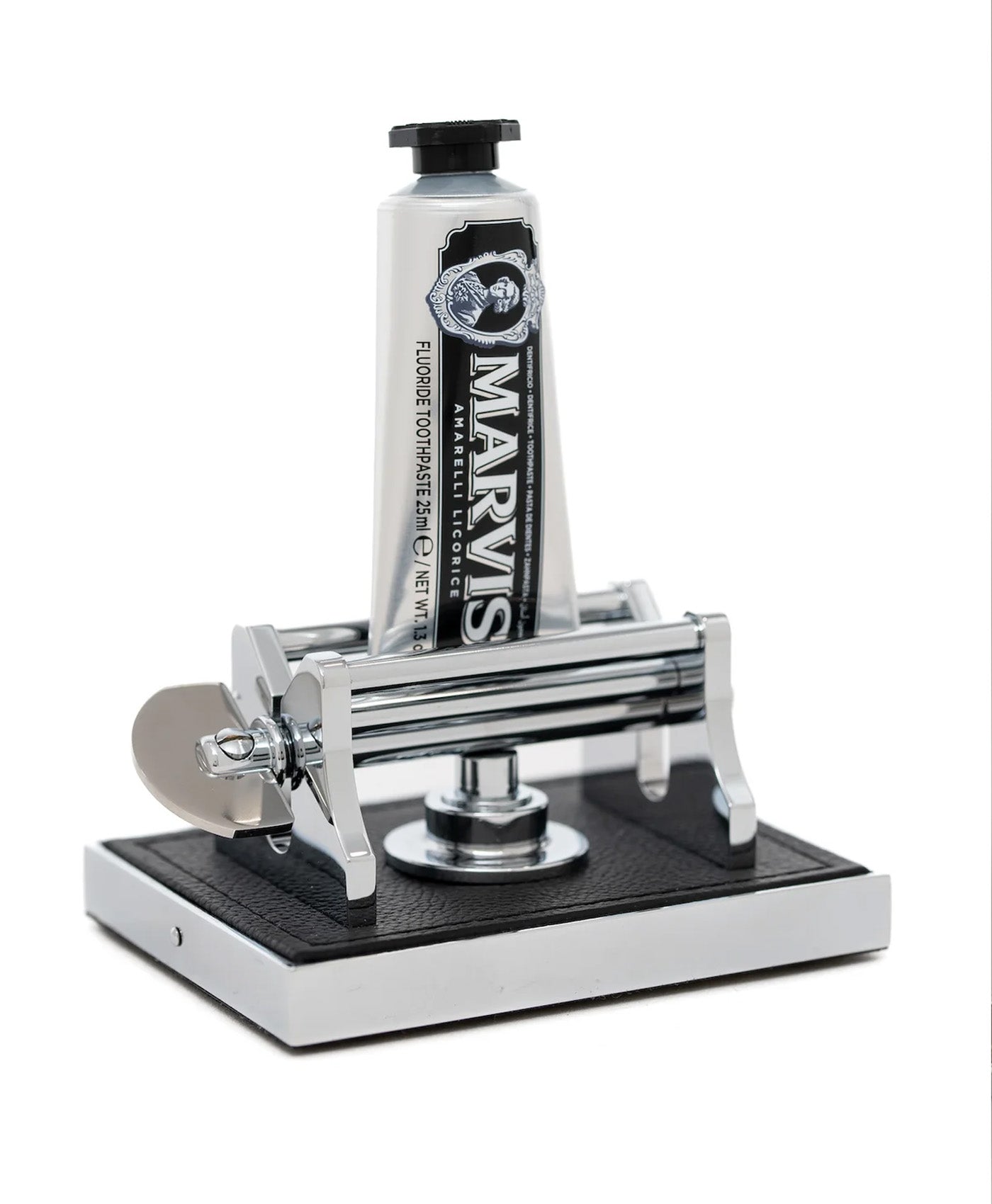 Squeezer piele neagra pentru pasta de dinti