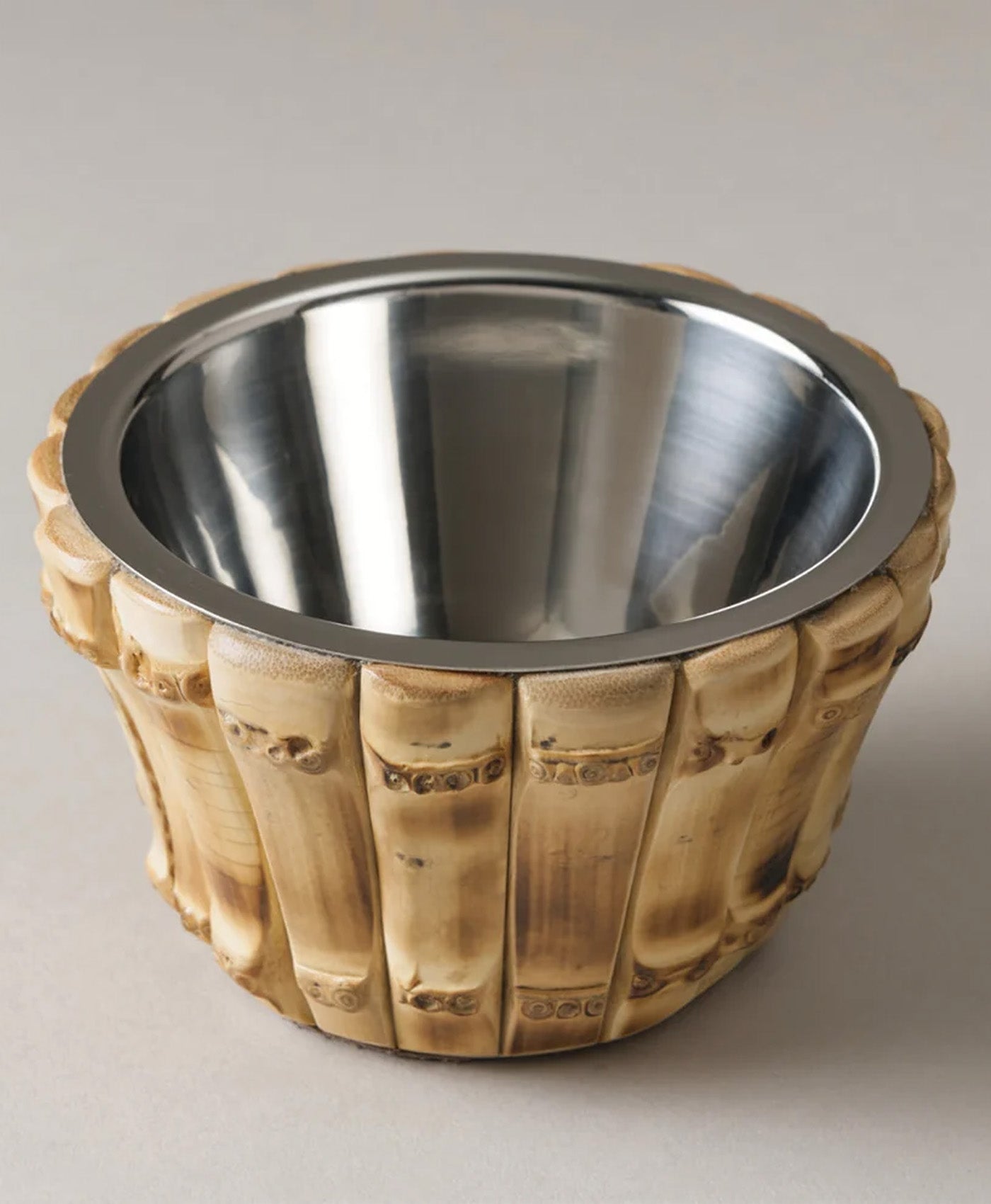 Mojar spuma de ras din bambus